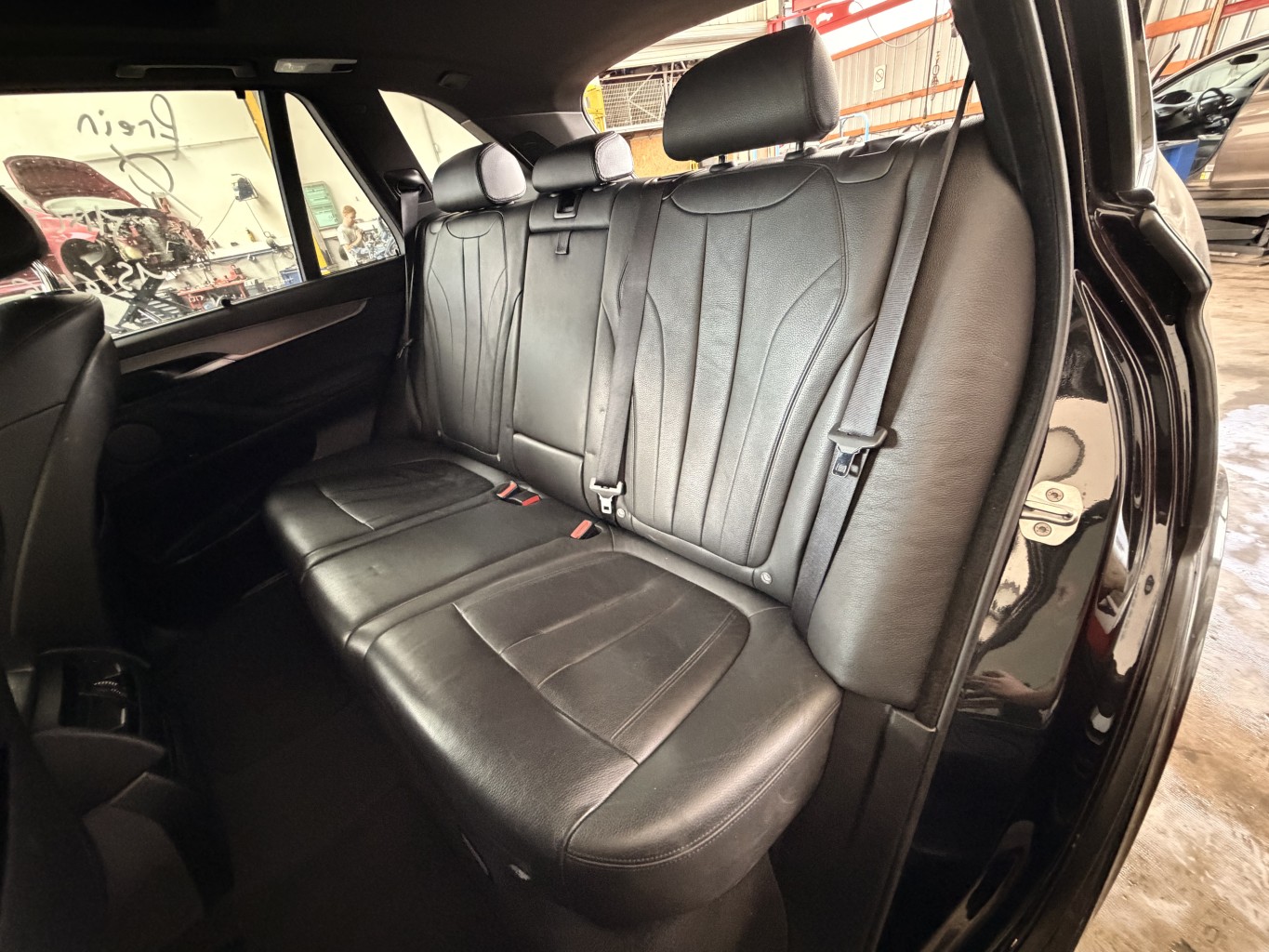 Banquette arriere (KIT DERIV VP) pour BMW X5 F15 Banquette arriere (KIT DERIV VP) pour BMW X5 F15