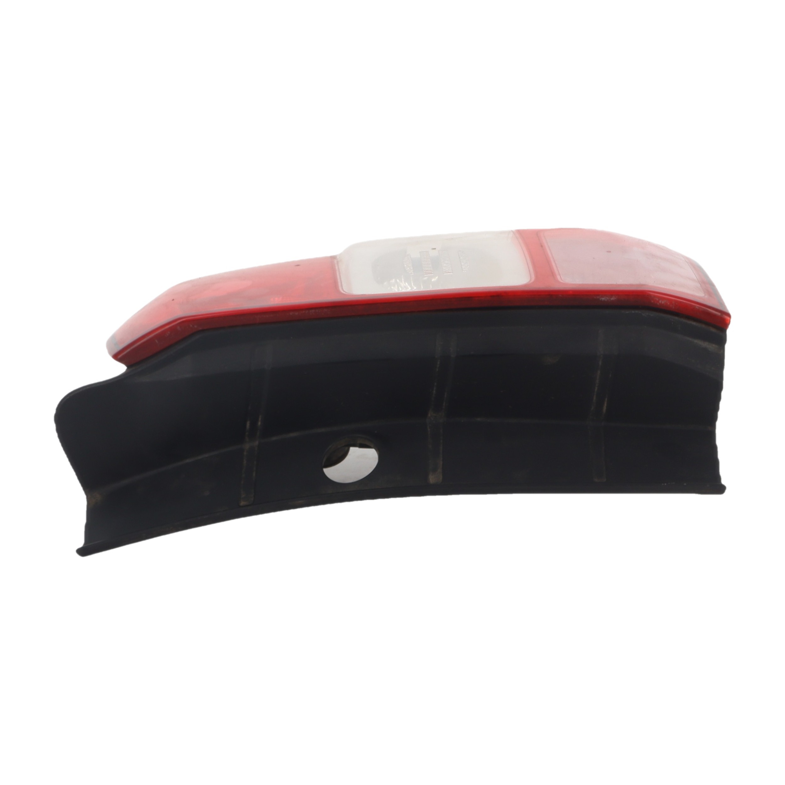 Feu arriere principal droit (feux) pour DACIA DUSTER PHASE 2 Feu arriere principal droit (feux) pour DACIA DUSTER PHASE 2