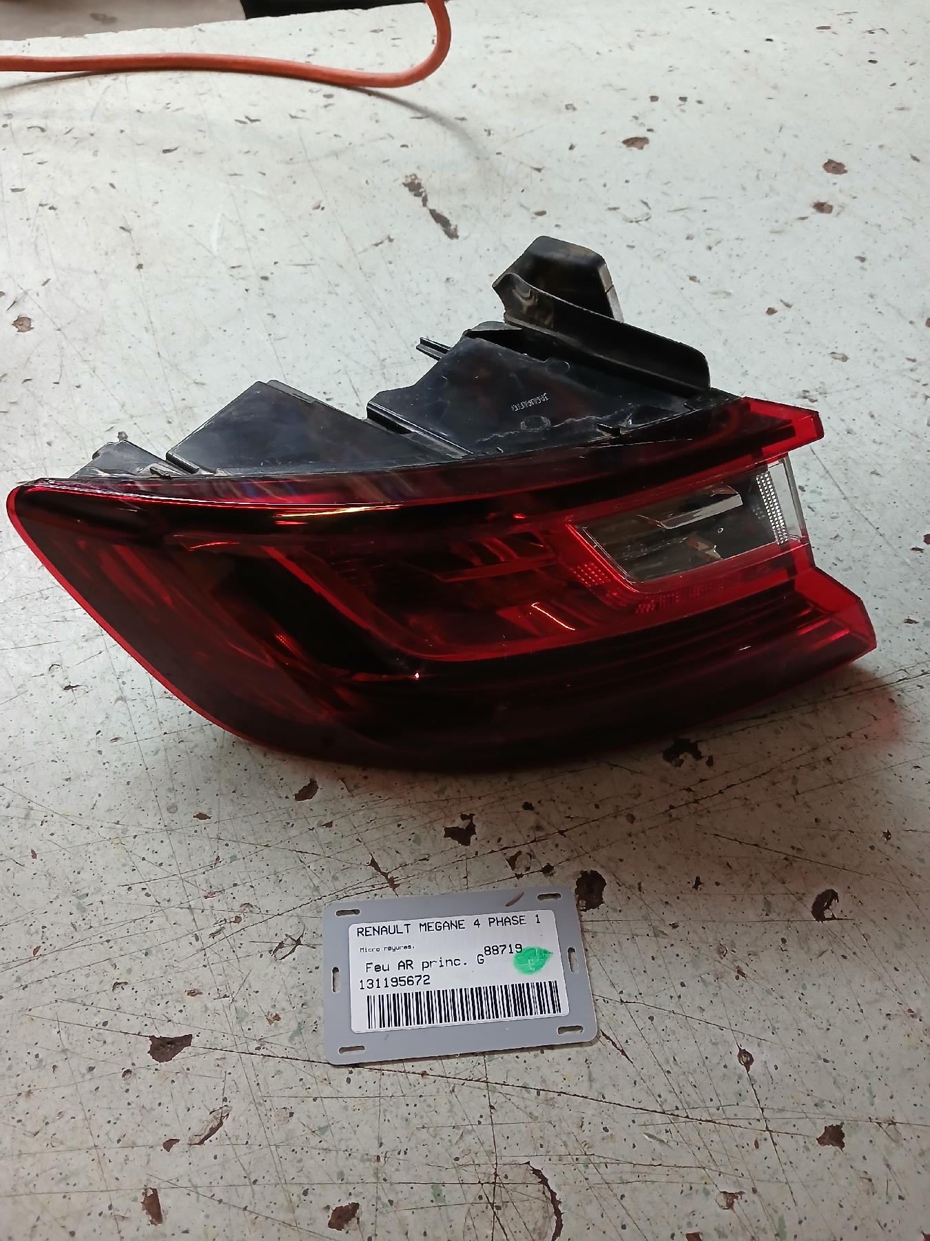 Feu arriere principal gauche (feux) pour RENAULT MEGANE 4 PHASE 1 Feu arriere principal gauche (feux) pour RENAULT MEGANE 4 PHASE 1