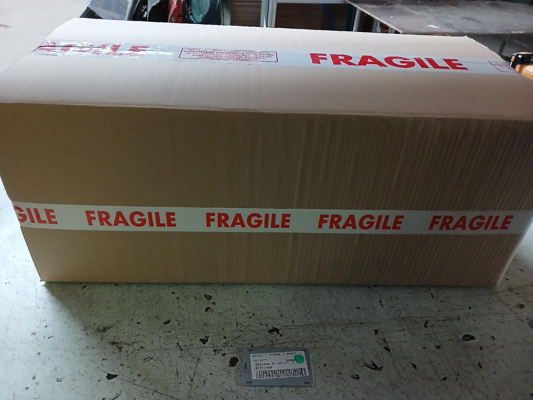 Optique avant principal gauche (feux)(phare) pour RENAULT MEGANE 4 PHASE 1 Optique avant principal gauche (feux)(phare) pour RENAULT MEGANE 4 PHASE 1