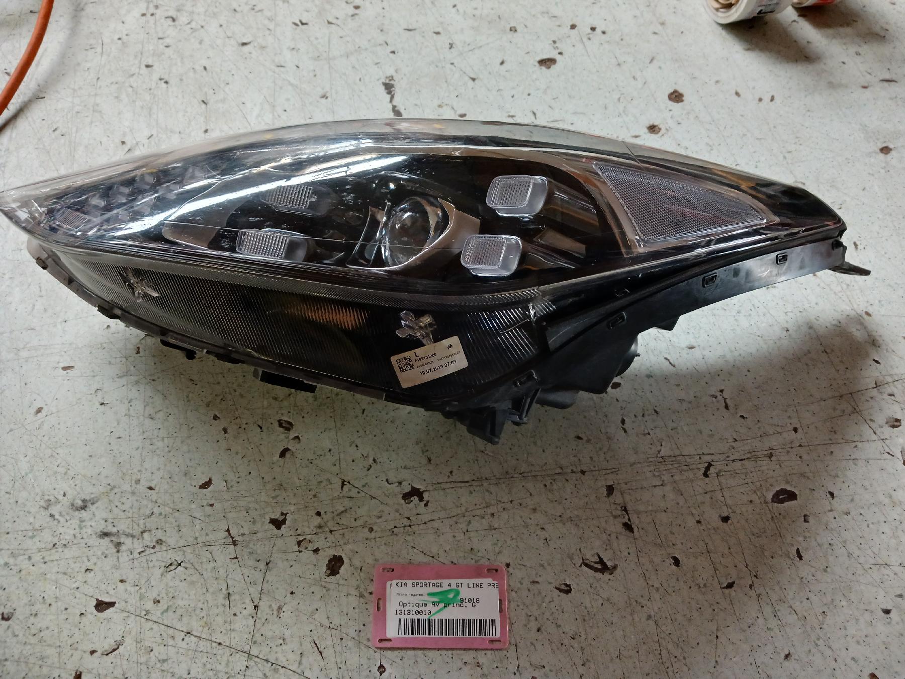 Optique avant principal gauche (feux)(phare) pour KIA SPORTAGE 4 Optique avant principal gauche (feux)(phare) pour KIA SPORTAGE 4