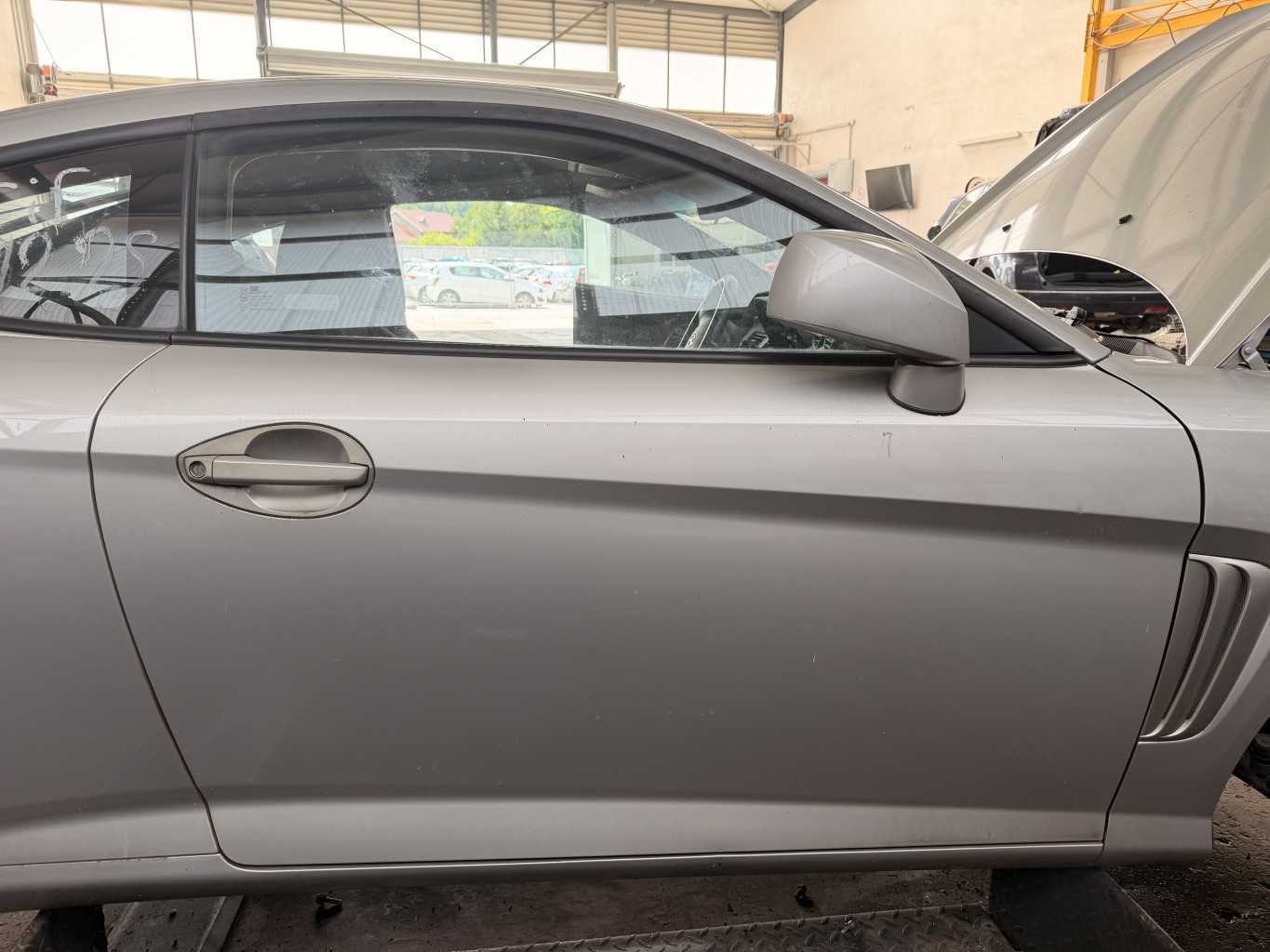 Porte avant droit pour HYUNDAI COUPE 2 PHASE 1 Porte avant droit pour HYUNDAI COUPE 2 PHASE 1
