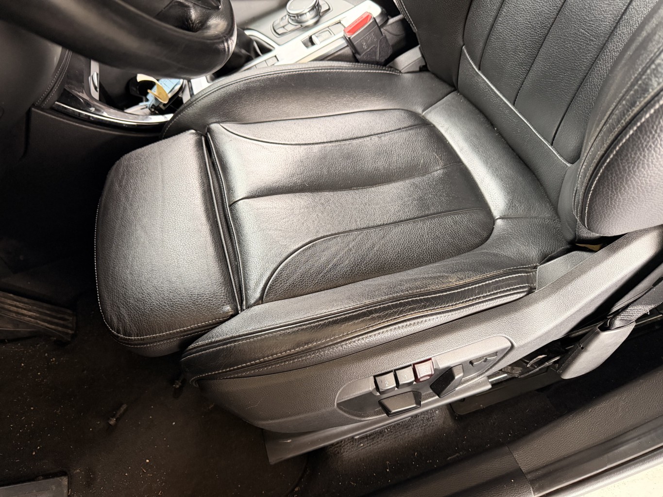 Siege avant gauche pour BMW X1 F48 PHASE 1 Siege avant gauche pour BMW X1 F48 PHASE 1