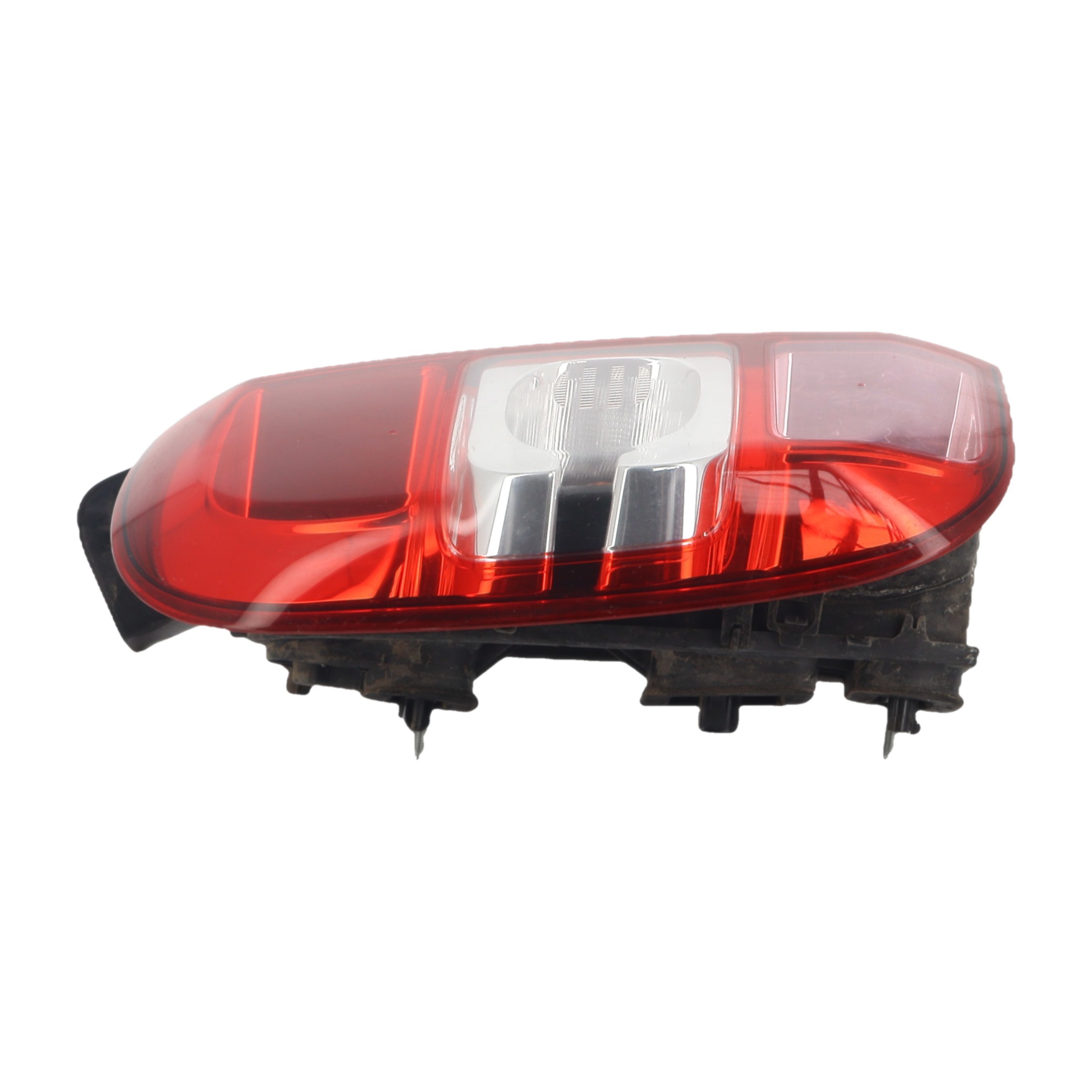 Feu arriere principal gauche (feux) pour DACIA DUSTER PHASE 2 Feu arriere principal gauche (feux) pour DACIA DUSTER PHASE 2