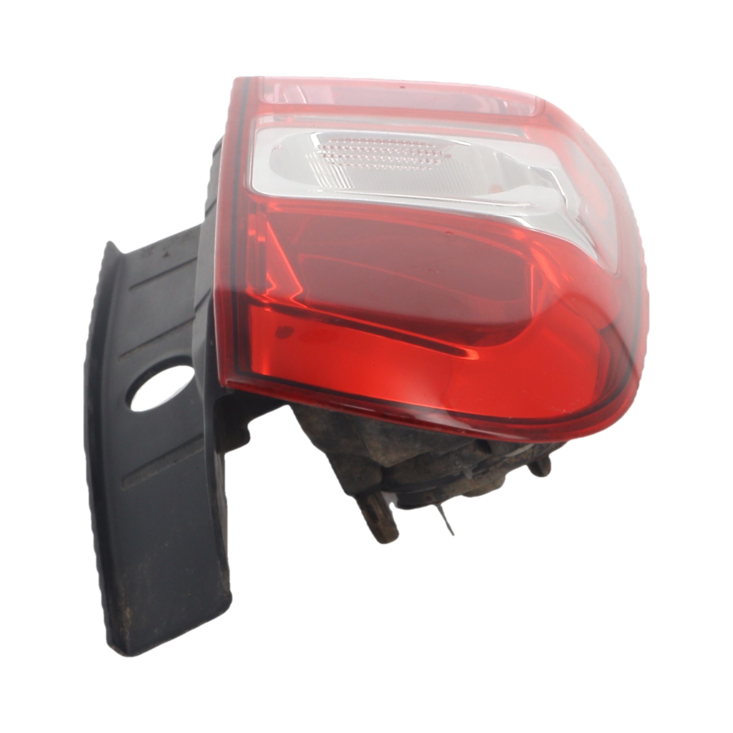 Feu arriere principal gauche (feux) pour DACIA DUSTER PHASE 2 Feu arriere principal gauche (feux) pour DACIA DUSTER PHASE 2