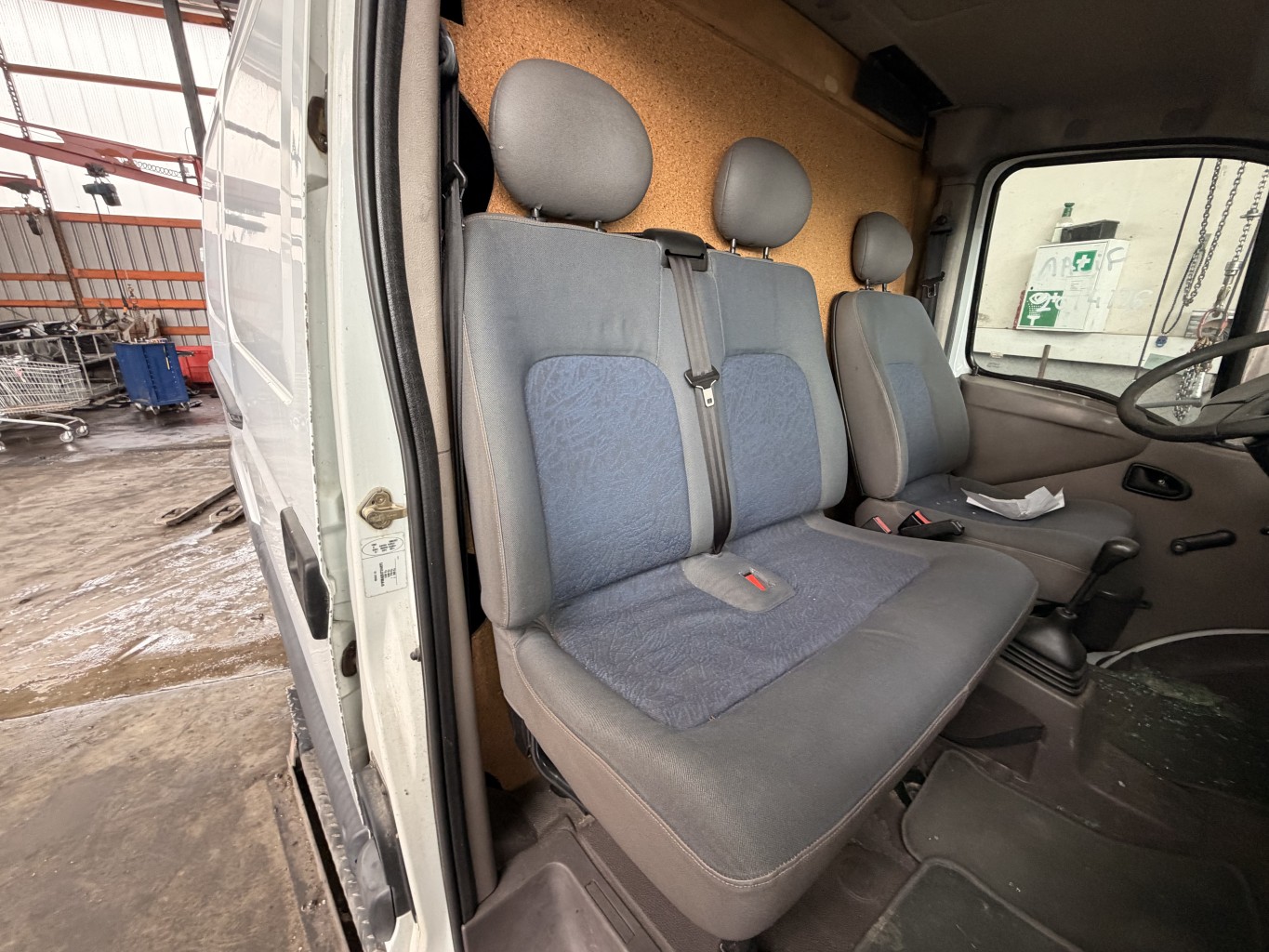 Siege avant droit (banquette double) pour RENAULT MASTER 2 PHASE 1 Siege avant droit (banquette double) pour RENAULT MASTER 2 PHASE 1