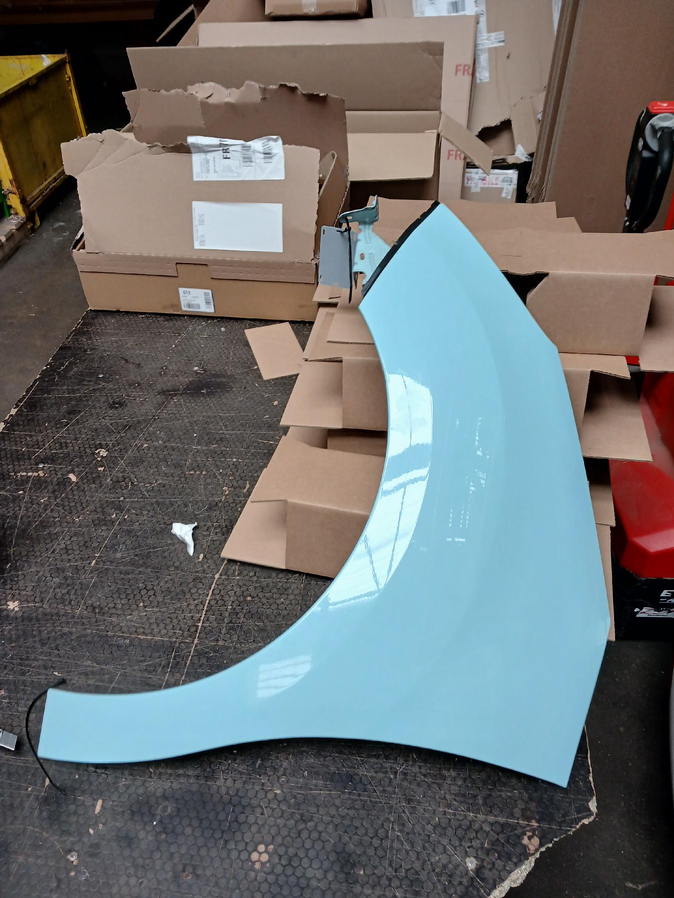 Aile avant gauche pour CITROEN C3 PHASE 2 Aile avant gauche pour CITROEN C3 PHASE 2