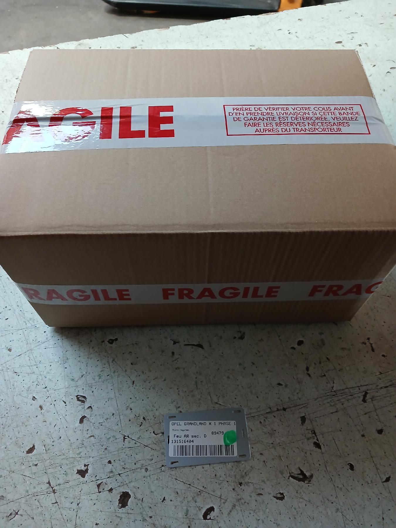 Feu arriere secondaire droit (feux) pour OPEL GRANDLAND X 1 PHASE 1 Feu arriere secondaire droit (feux) pour OPEL GRANDLAND X 1 PHASE 1