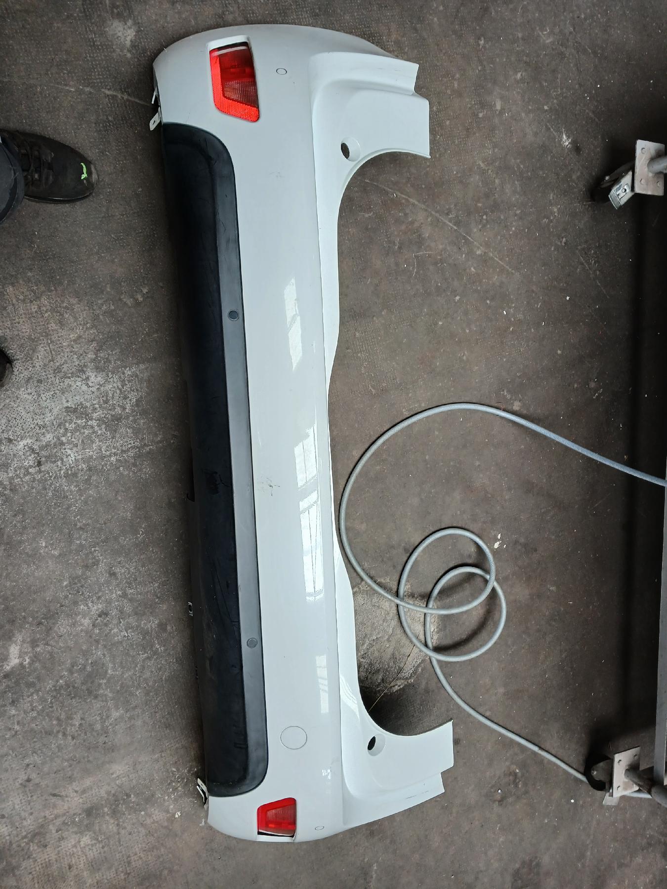 Pare choc arriere pour CITROEN C4 PICASSO 2 PHASE 1 Pare choc arriere pour CITROEN C4 PICASSO 2 PHASE 1