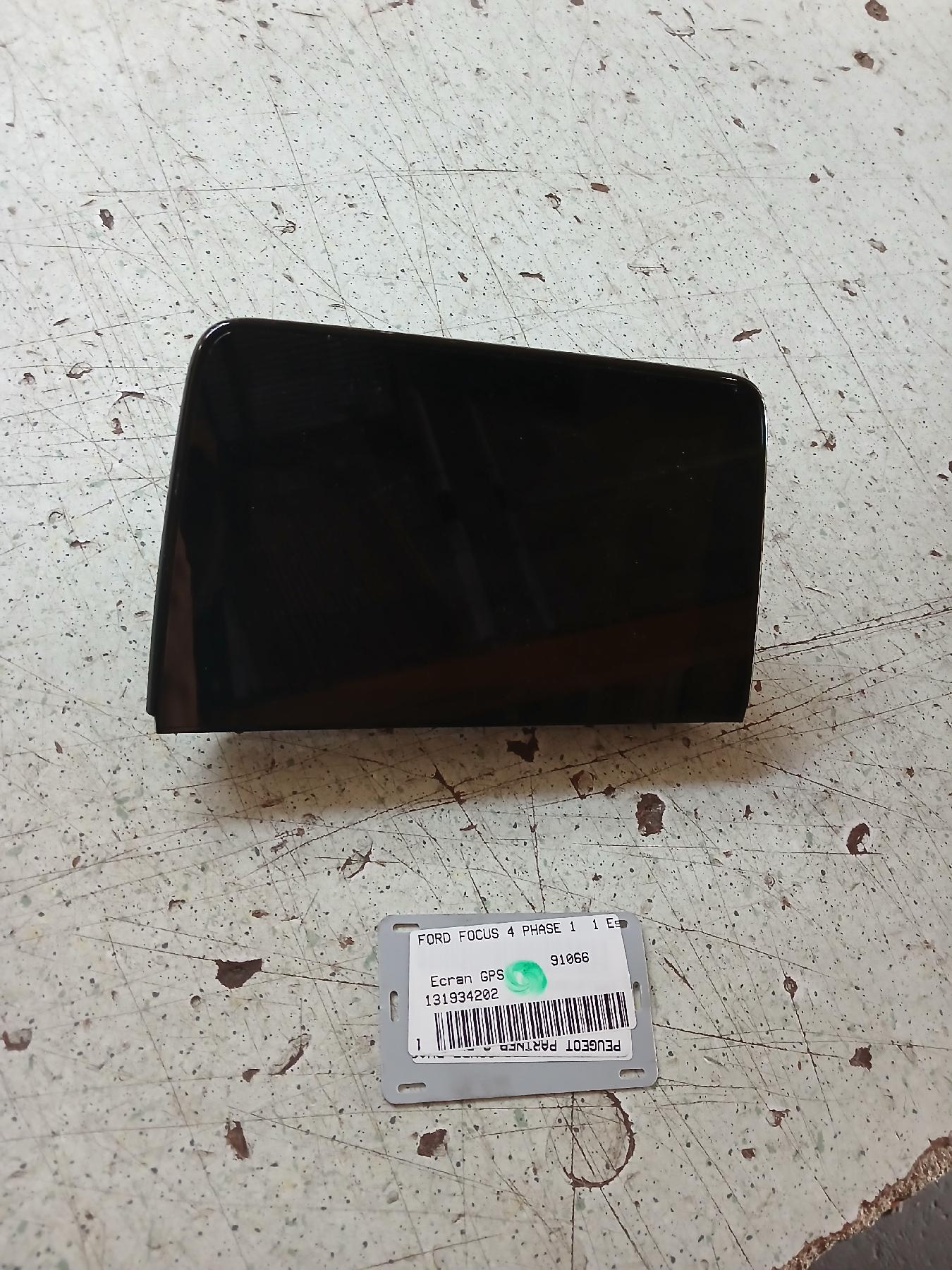 Ecran GPS pour FORD FOCUS 4 PHASE 1 Ecran GPS pour FORD FOCUS 4 PHASE 1