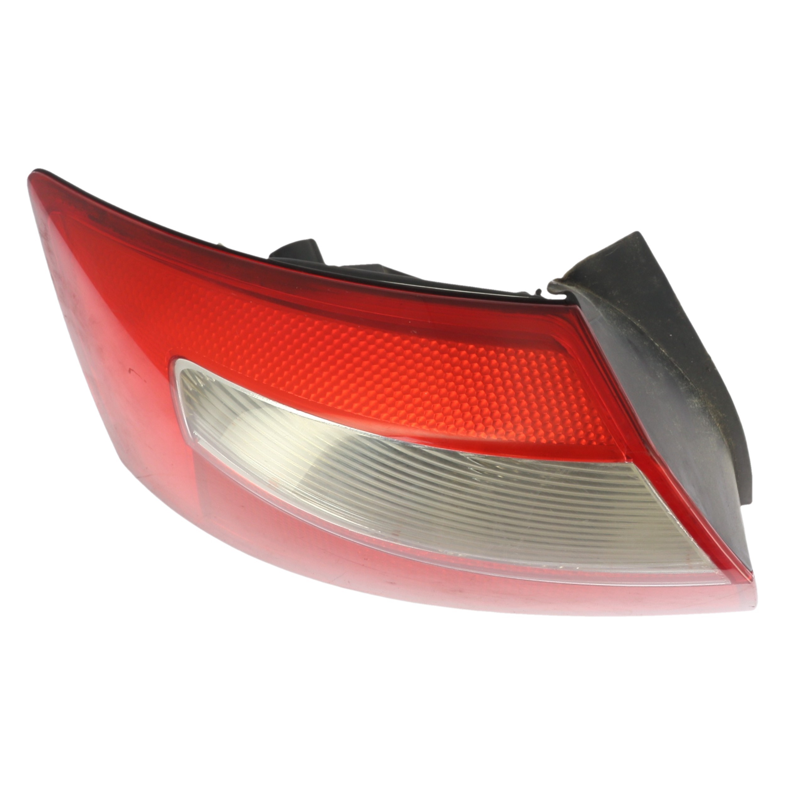 Feu arriere principal gauche (feux) pour AUDI A4 2 PHASE 1 Feu arriere principal gauche (feux) pour AUDI A4 2 PHASE 1