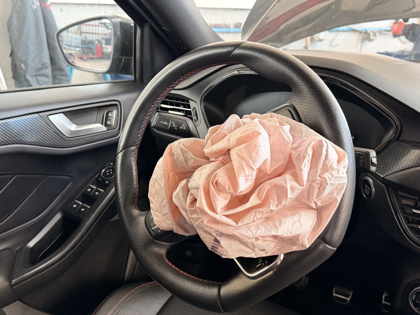 Volant pour FORD FOCUS 4 PHASE 1 Volant pour FORD FOCUS 4 PHASE 1