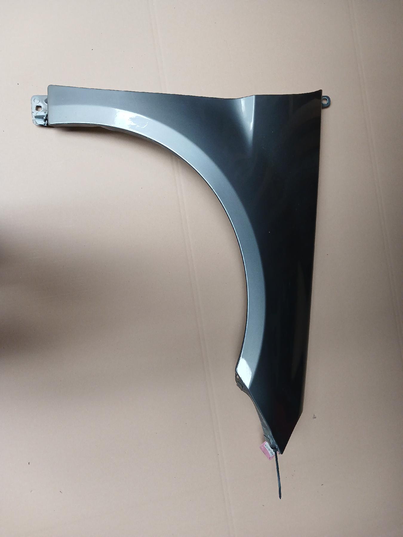 Aile avant droit pour MERCEDES CLASSE B 245 PHASE 2 Aile avant droit pour MERCEDES CLASSE B 245 PHASE 2
