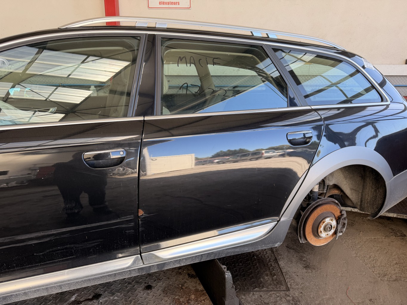 Porte arriere gauche pour AUDI A6 3 ALLROAD PHASE 1 BREAK Porte arriere gauche pour AUDI A6 3 ALLROAD PHASE 1 BREAK