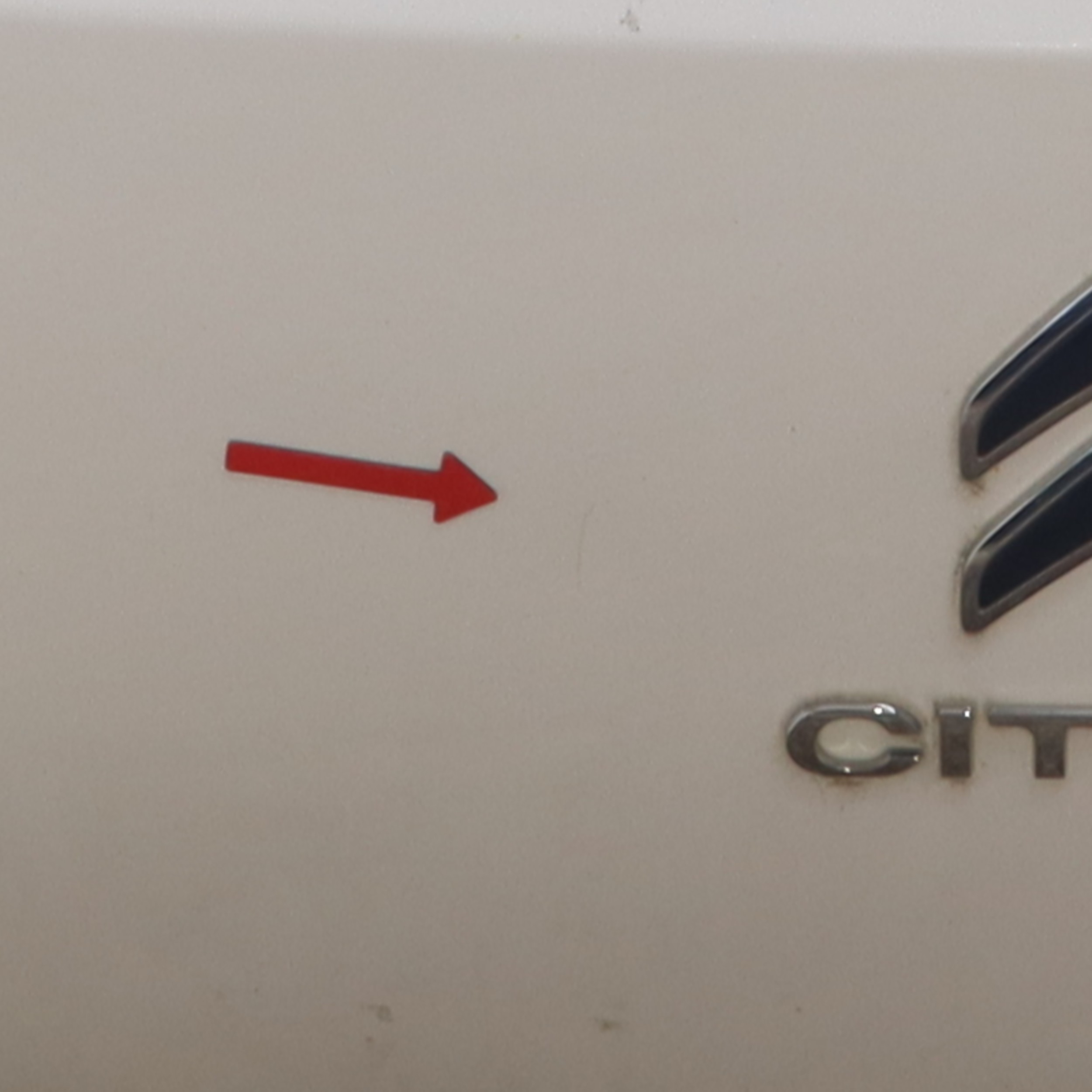 Malle/Hayon arriere pour CITROEN C4 CACTUS Malle/Hayon arriere pour CITROEN C4 CACTUS