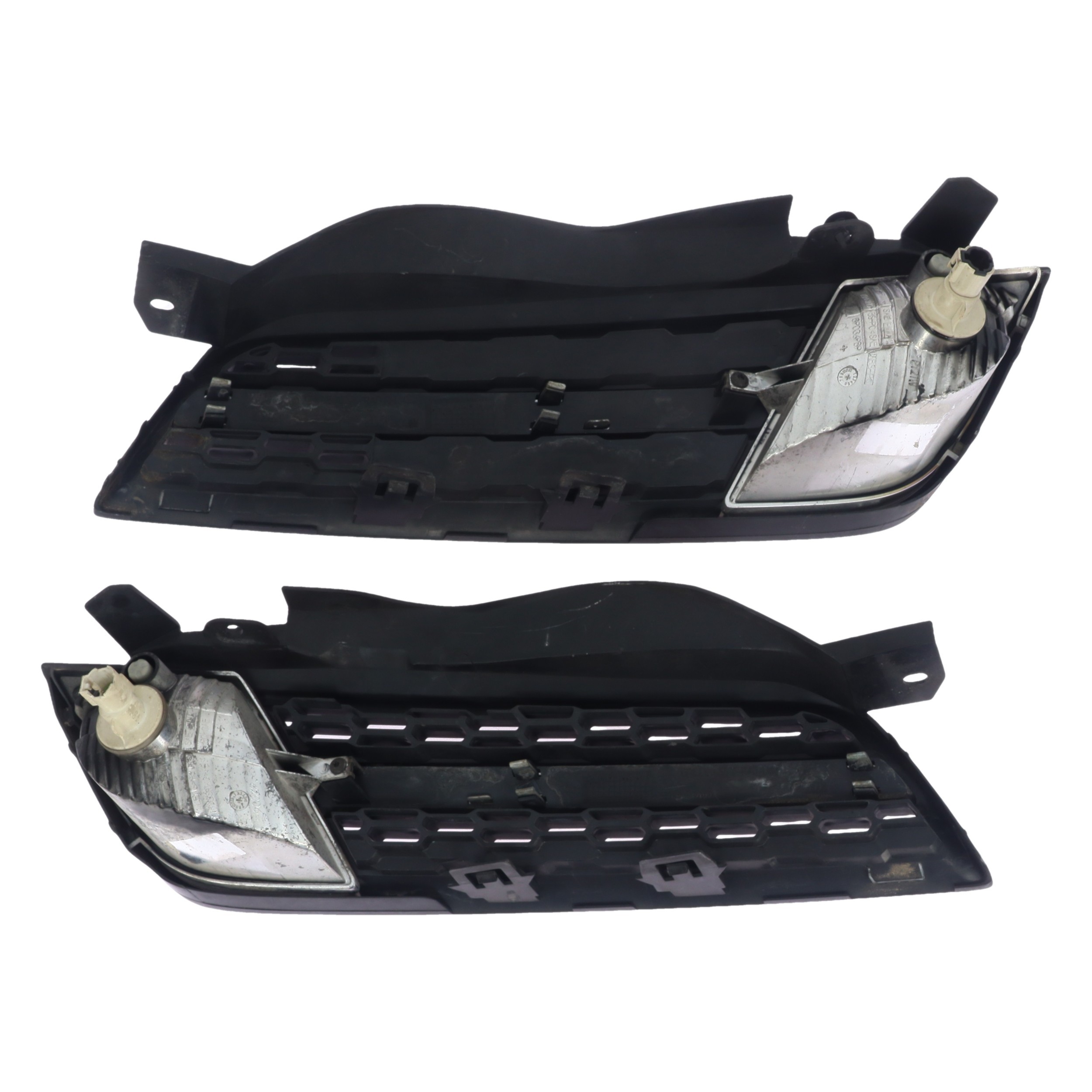 Calandre pour NISSAN MICRA 3 PHASE 2 Calandre pour NISSAN MICRA 3 PHASE 2