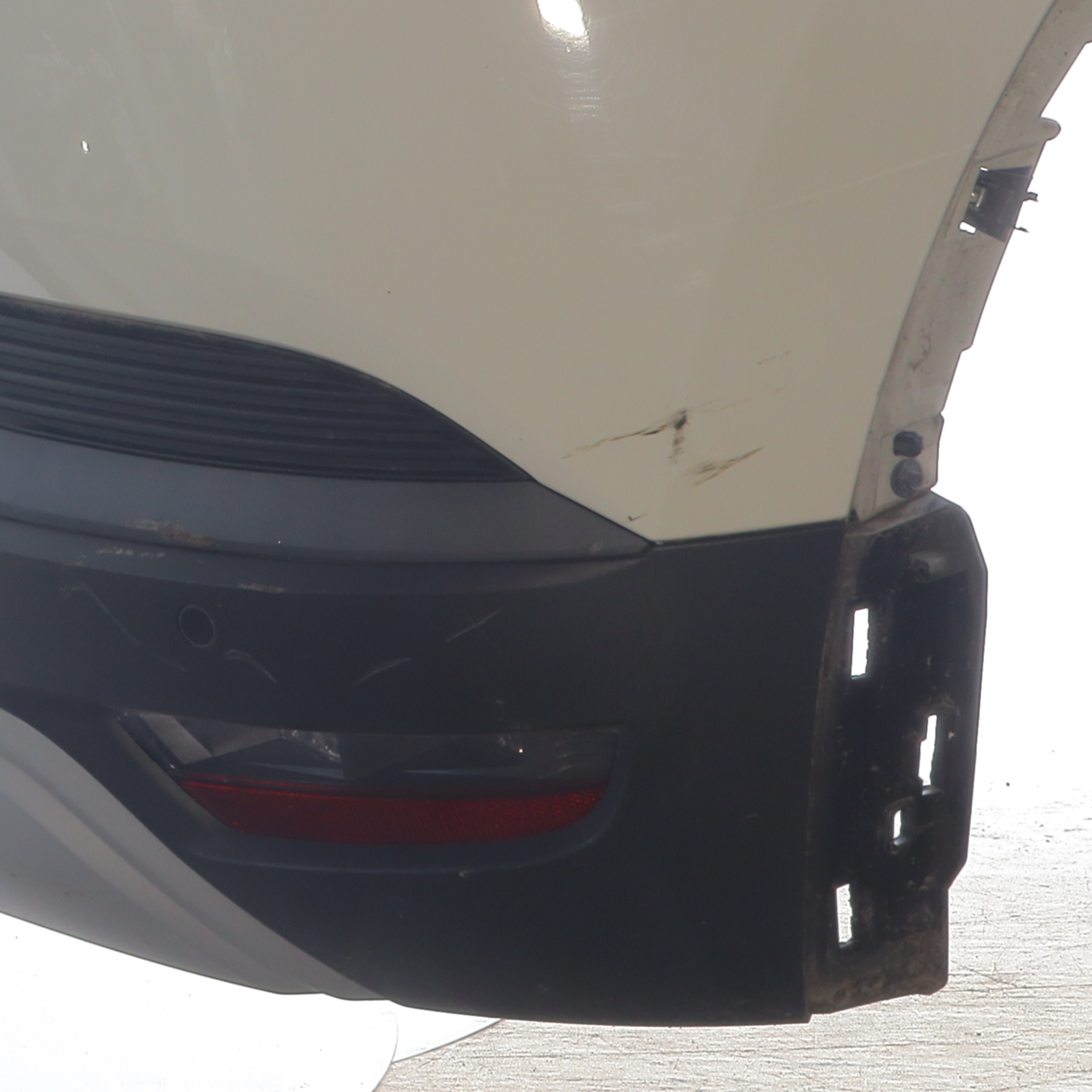 Pare choc arriere pour RENAULT CAPTUR 2 Pare choc arriere pour RENAULT CAPTUR 2