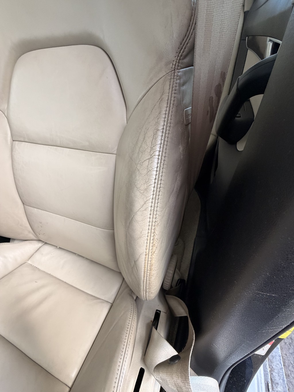 Siege avant gauche pour AUDI A6 3 ALLROAD PHASE 1 BREAK Siege avant gauche pour AUDI A6 3 ALLROAD PHASE 1 BREAK
