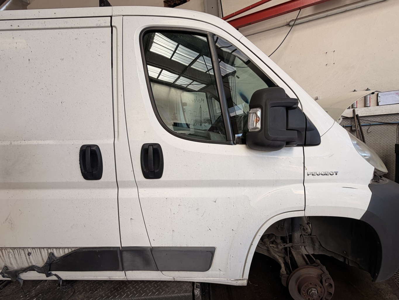 Porte avant droit pour PEUGEOT BOXER 3 PHASE 1 Porte avant droit pour PEUGEOT BOXER 3 PHASE 1
