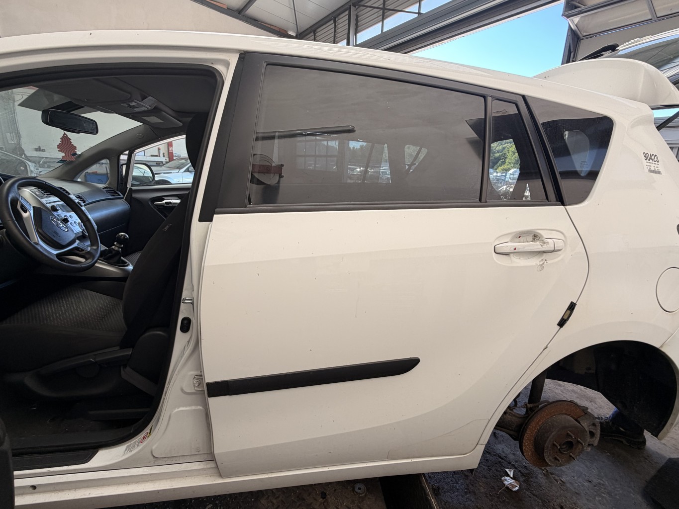 Porte arriere gauche pour TOYOTA VERSO PHASE 1 Porte arriere gauche pour TOYOTA VERSO PHASE 1