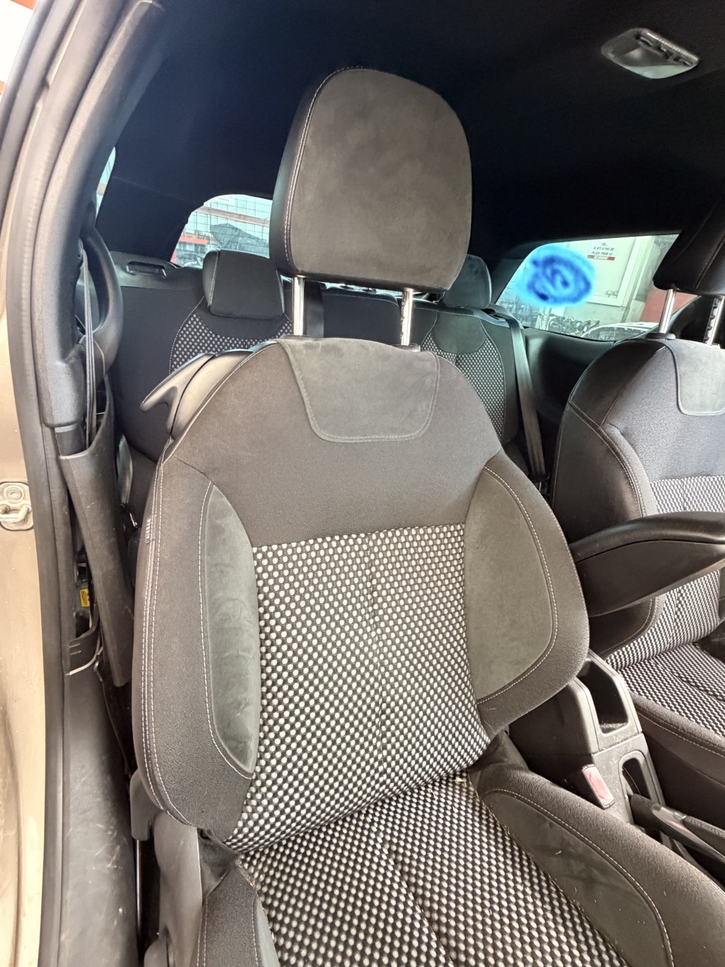 Siege avant droit pour CITROEN DS3 PHASE 1 Siege avant droit pour CITROEN DS3 PHASE 1