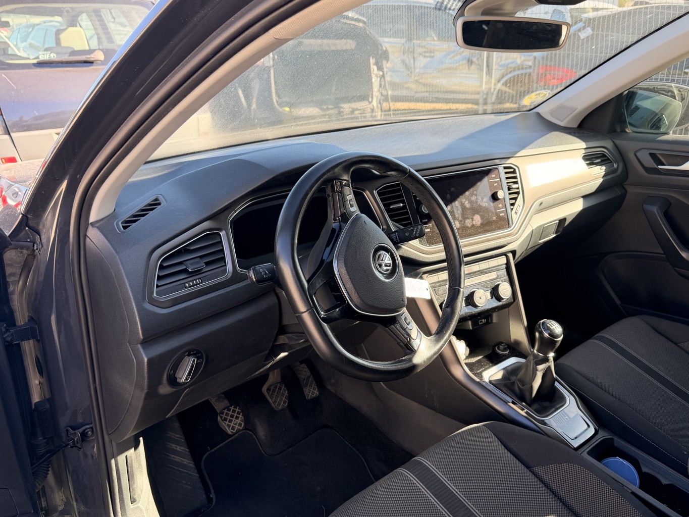 Volant pour VOLKSWAGEN T-ROC PHASE 1 Volant pour VOLKSWAGEN T-ROC PHASE 1
