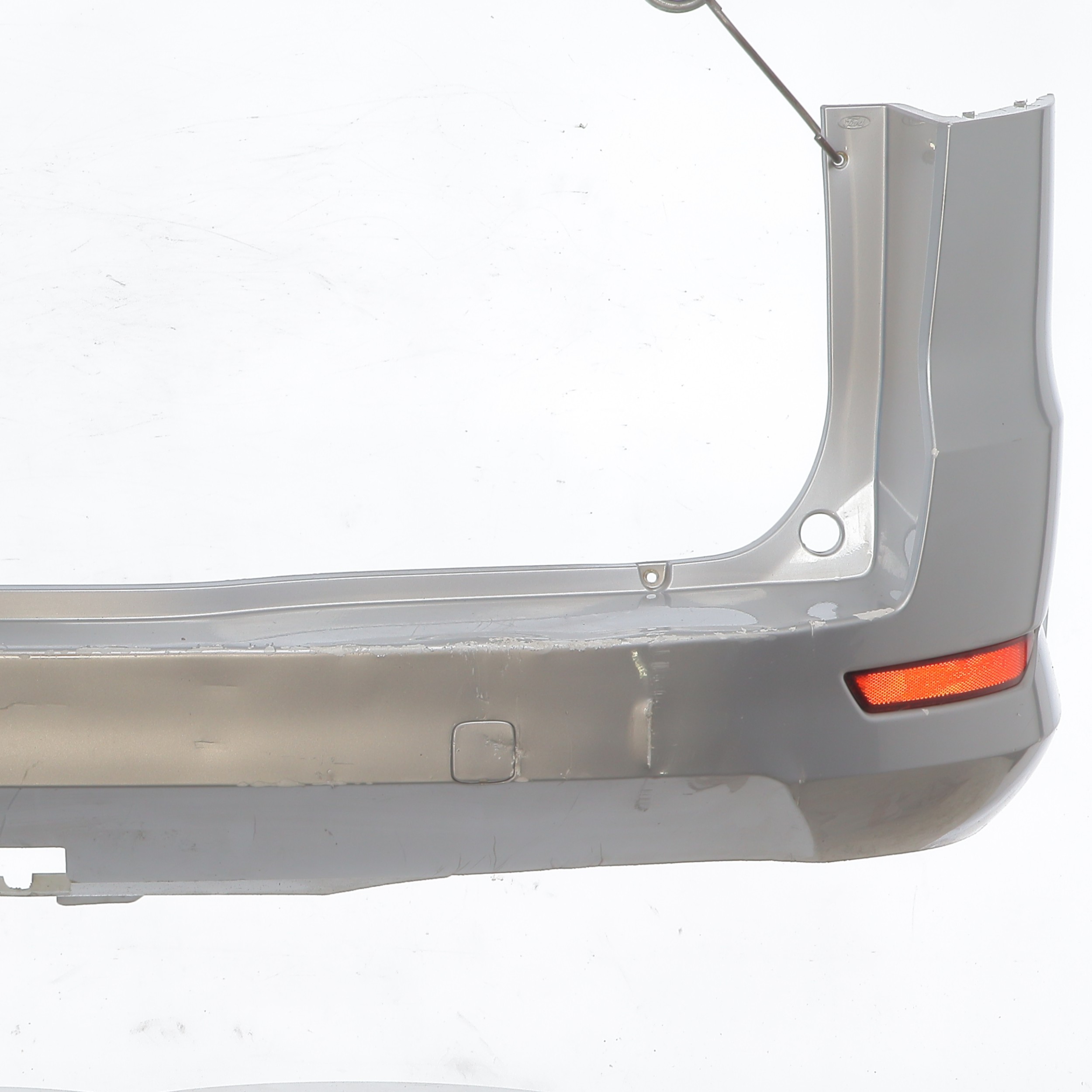 Pare choc arriere pour FORD MONDEO 3 PHASE 1 BREAK Pare choc arriere pour FORD MONDEO 3 PHASE 1 BREAK