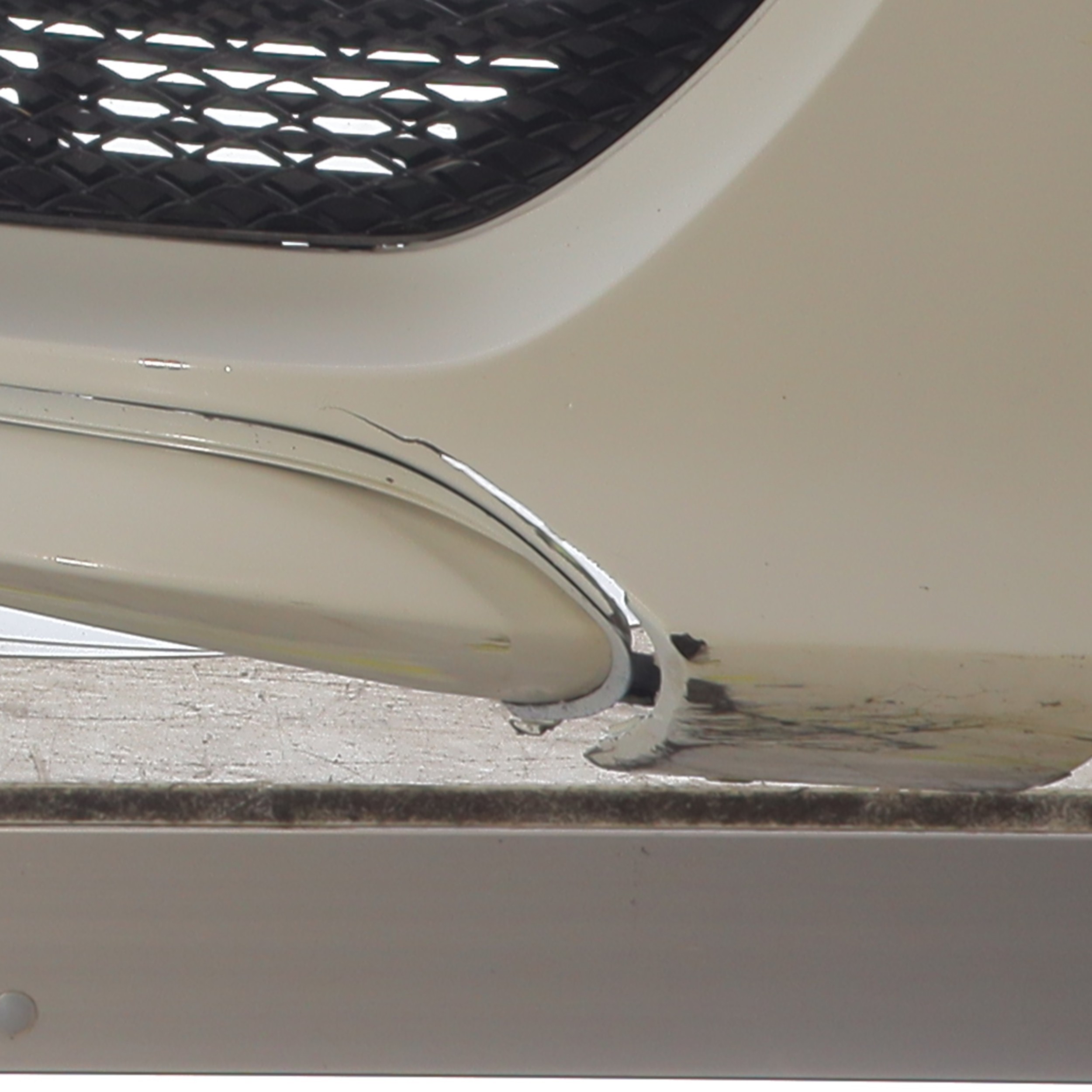 Pare choc avant pour MERCEDES CLASSE CLA 117 Pare choc avant pour MERCEDES CLASSE CLA 117