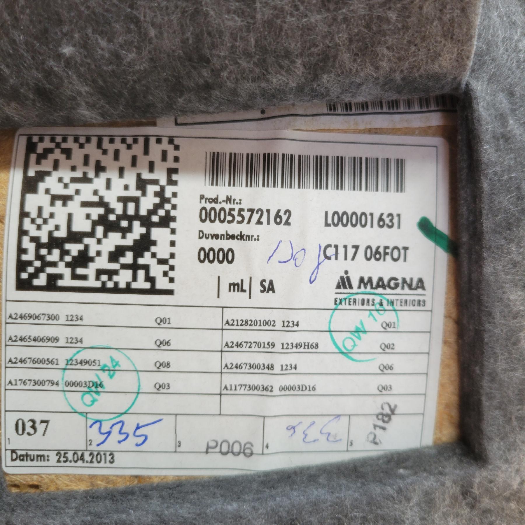 Panneau de porte arriere gauche pour MERCEDES CLASSE CLA 117 Panneau de porte arriere gauche pour MERCEDES CLASSE CLA 117