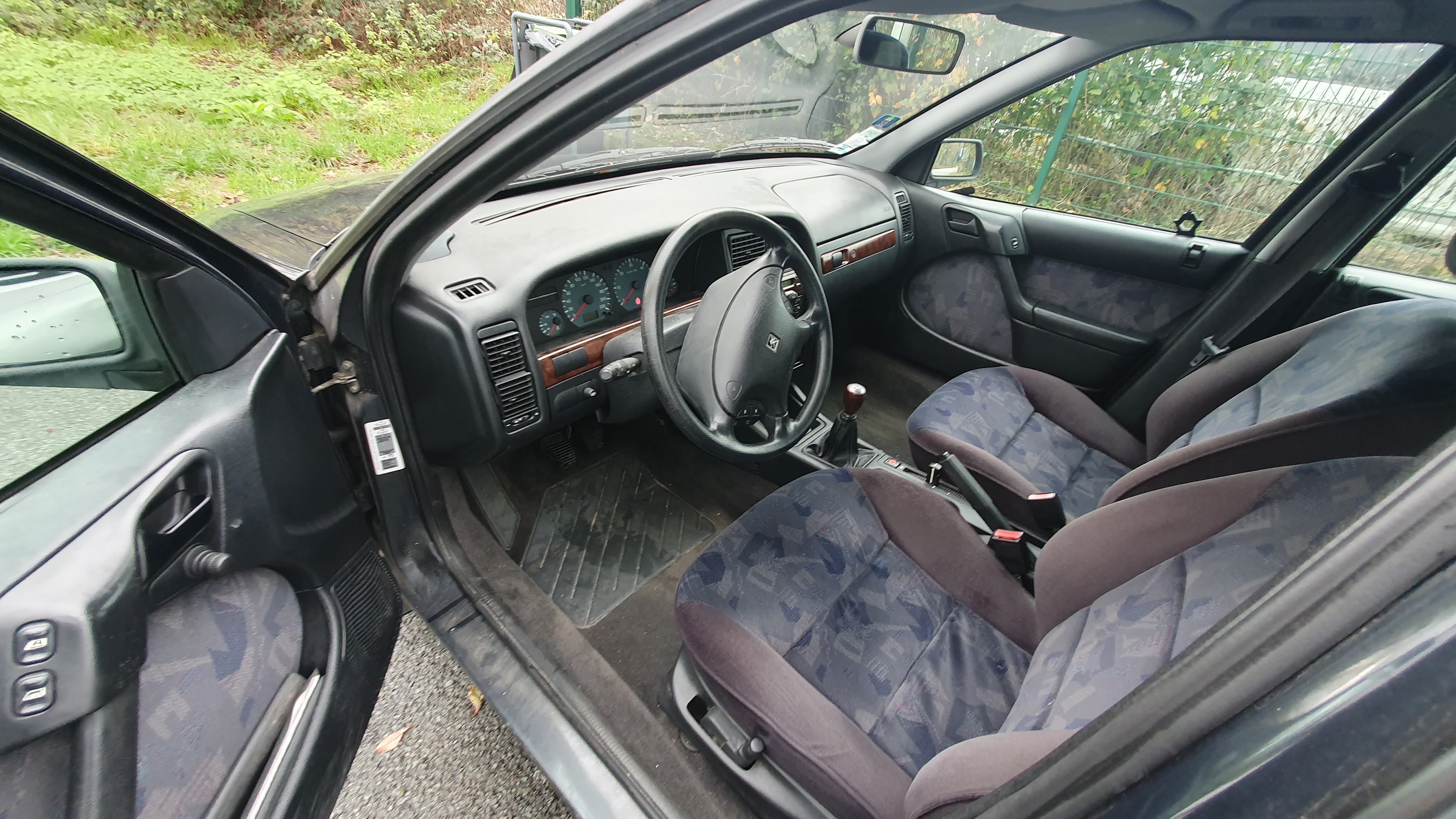 Retroviseur gauche pour CITROEN XANTIA PHASE 2 Retroviseur gauche pour CITROEN XANTIA PHASE 2