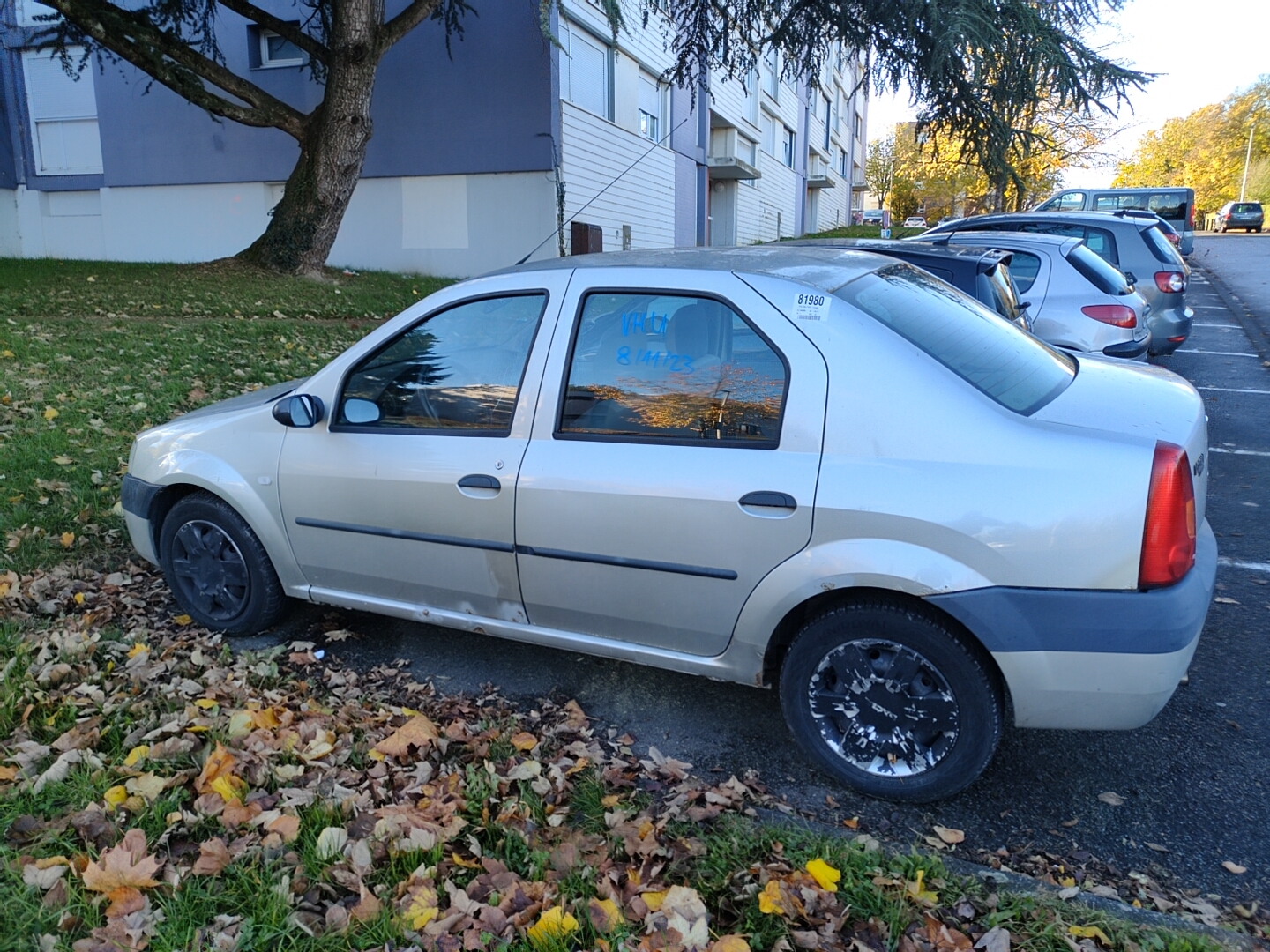 Retroviseur gauche pour DACIA LOGAN 1 PHASE 1 Retroviseur gauche pour DACIA LOGAN 1 PHASE 1