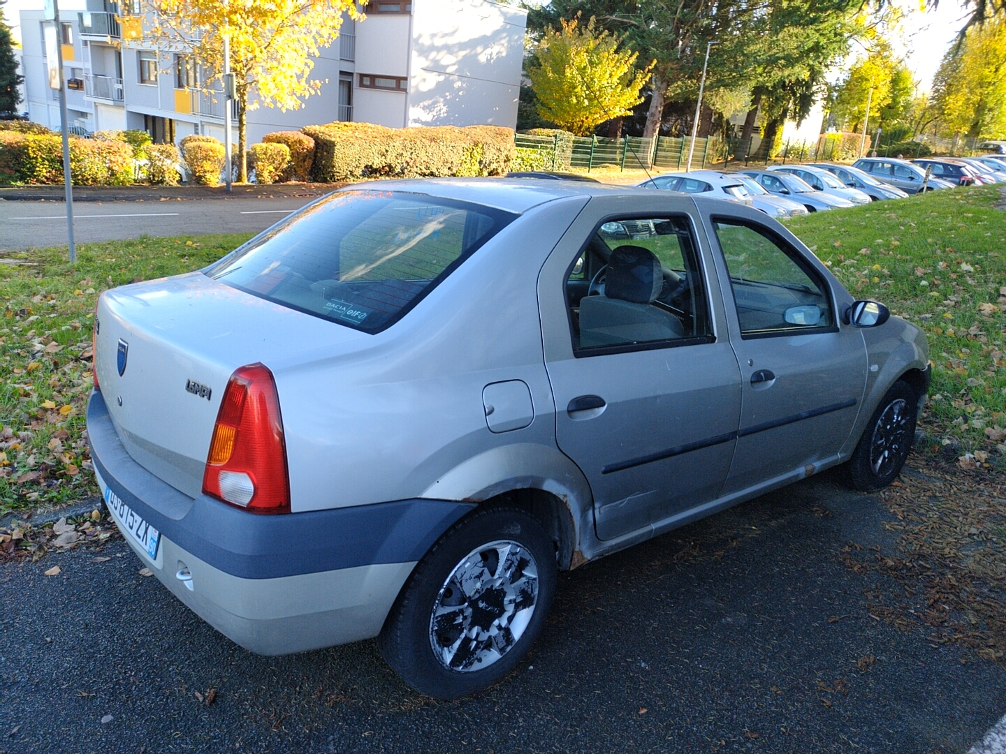 Retroviseur gauche pour DACIA LOGAN 1 PHASE 1 Retroviseur gauche pour DACIA LOGAN 1 PHASE 1