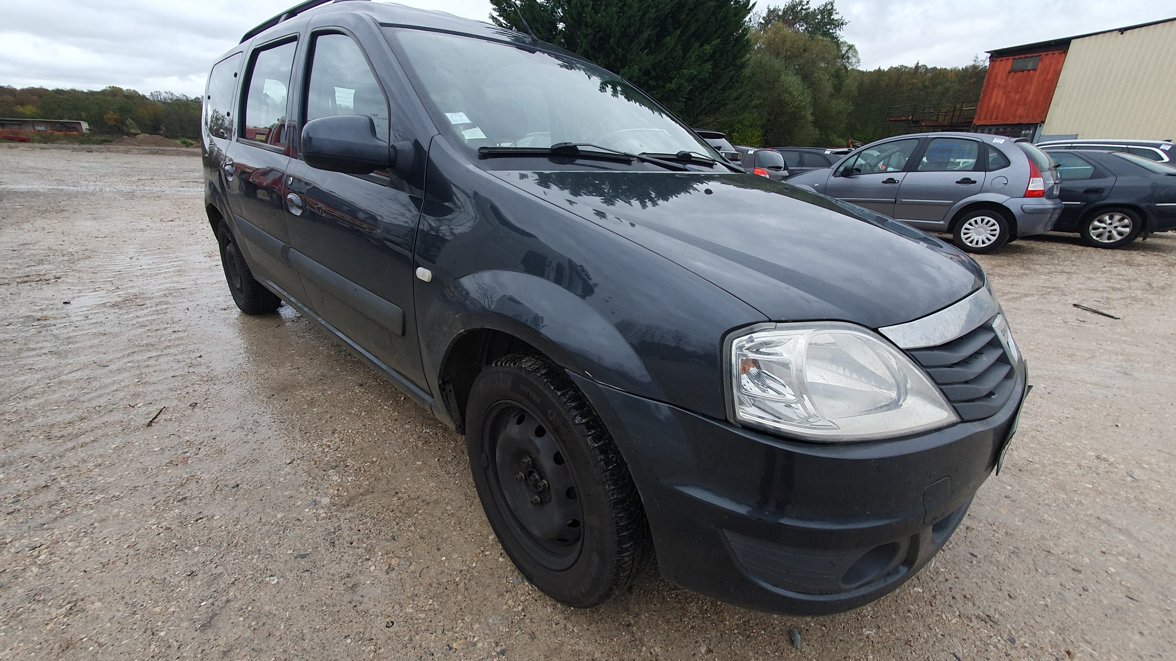 Porte de coffre gauche pour DACIA LOGAN MCV Porte de coffre gauche pour DACIA LOGAN MCV