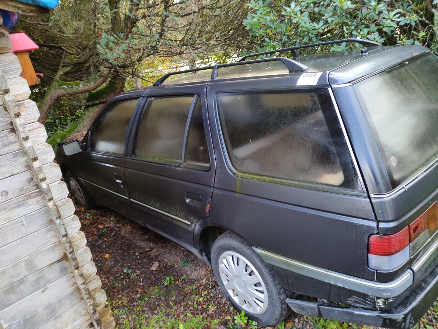 Feu arriere secondaire droit (feux) pour PEUGEOT 405 PHASE 1 BREAK Feu arriere secondaire droit (feux) pour PEUGEOT 405 PHASE 1 BREAK