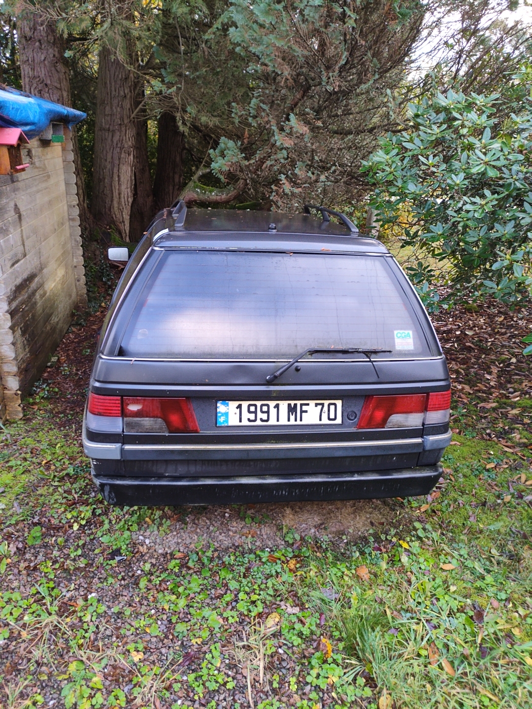 Feu arriere secondaire droit (feux) pour PEUGEOT 405 PHASE 1 BREAK Feu arriere secondaire droit (feux) pour PEUGEOT 405 PHASE 1 BREAK