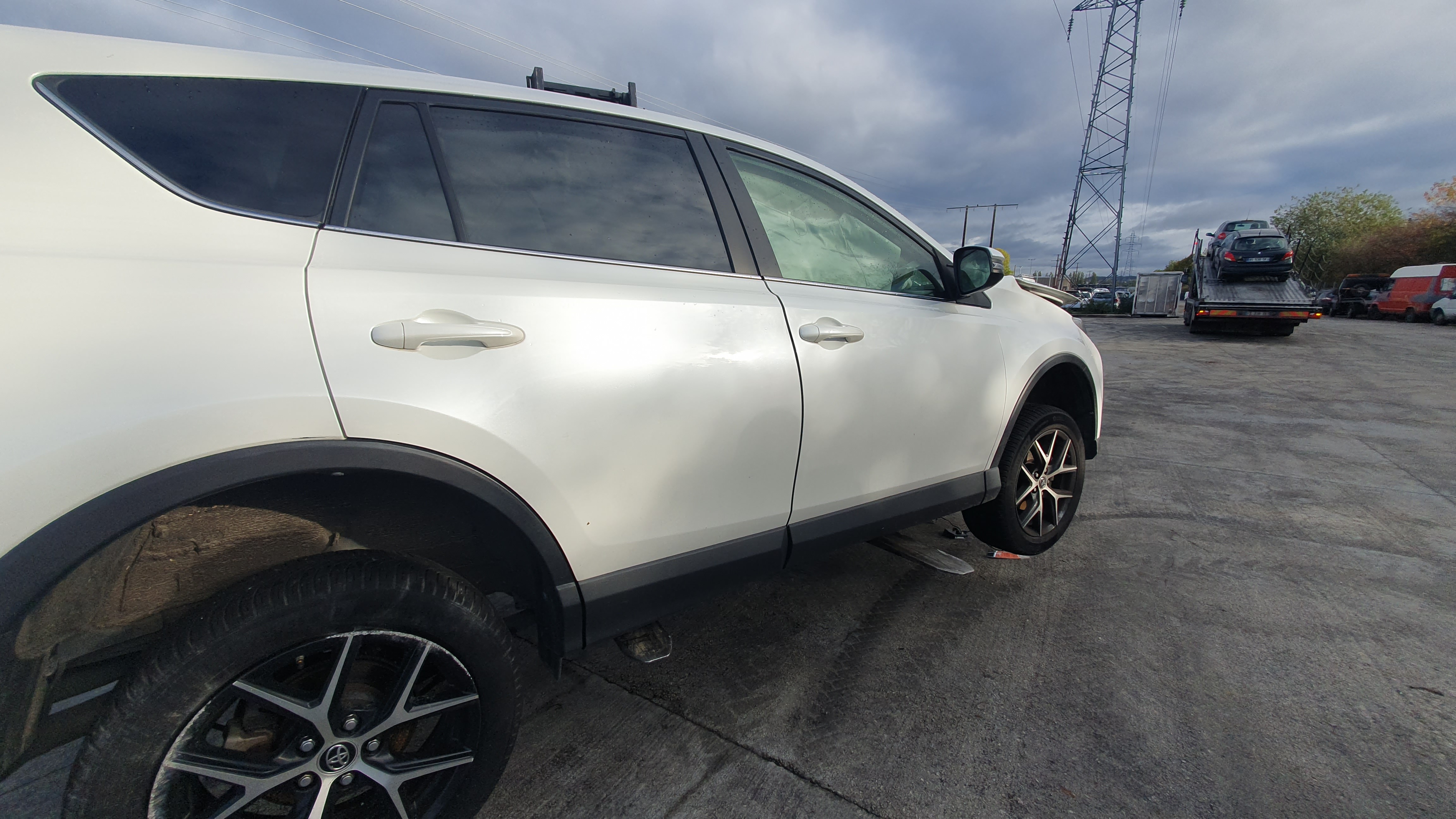 Etrier avant droit (freinage) pour TOYOTA RAV4 4 PHASE 2 Etrier avant droit (freinage) pour TOYOTA RAV4 4 PHASE 2