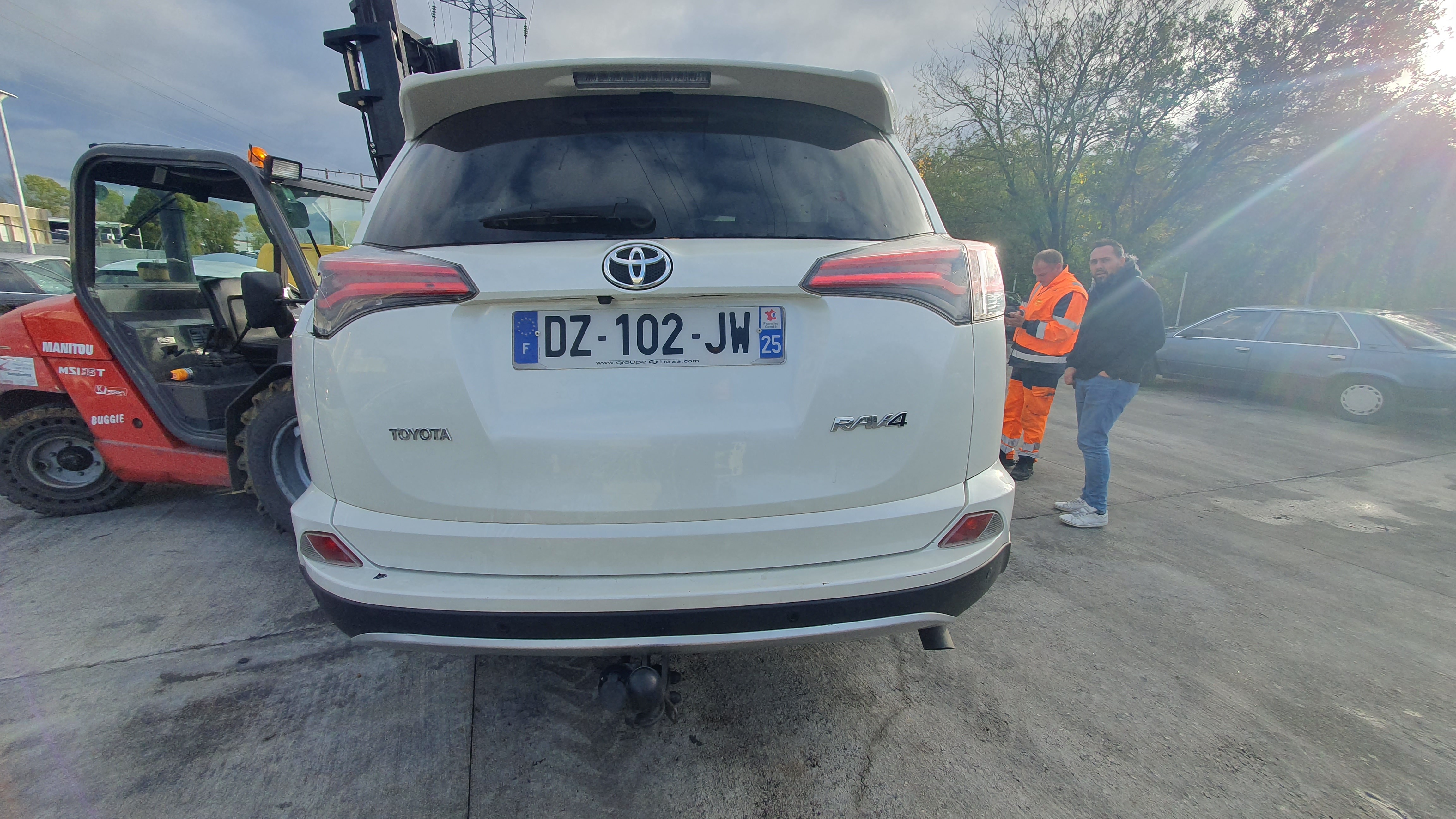 Etrier avant droit (freinage) pour TOYOTA RAV4 4 PHASE 2 Etrier avant droit (freinage) pour TOYOTA RAV4 4 PHASE 2