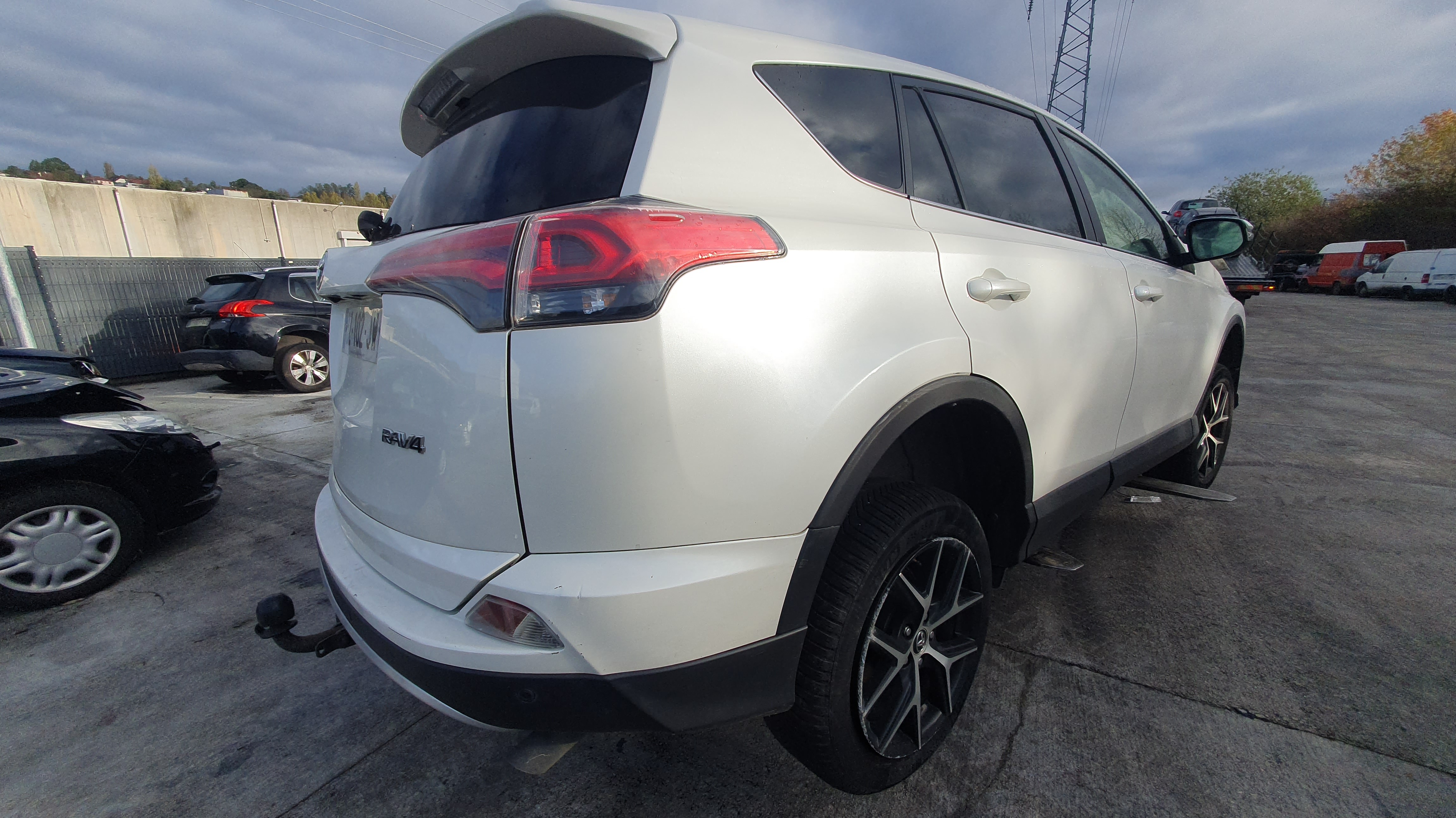 Etrier avant droit (freinage) pour TOYOTA RAV4 4 PHASE 2 Etrier avant droit (freinage) pour TOYOTA RAV4 4 PHASE 2