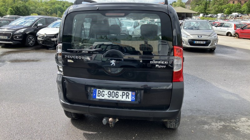 Porte laterale gauche pour PEUGEOT BIPPER Porte laterale gauche pour PEUGEOT BIPPER