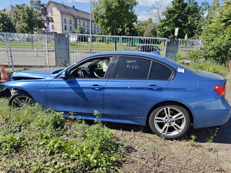 Foto pieza de coche