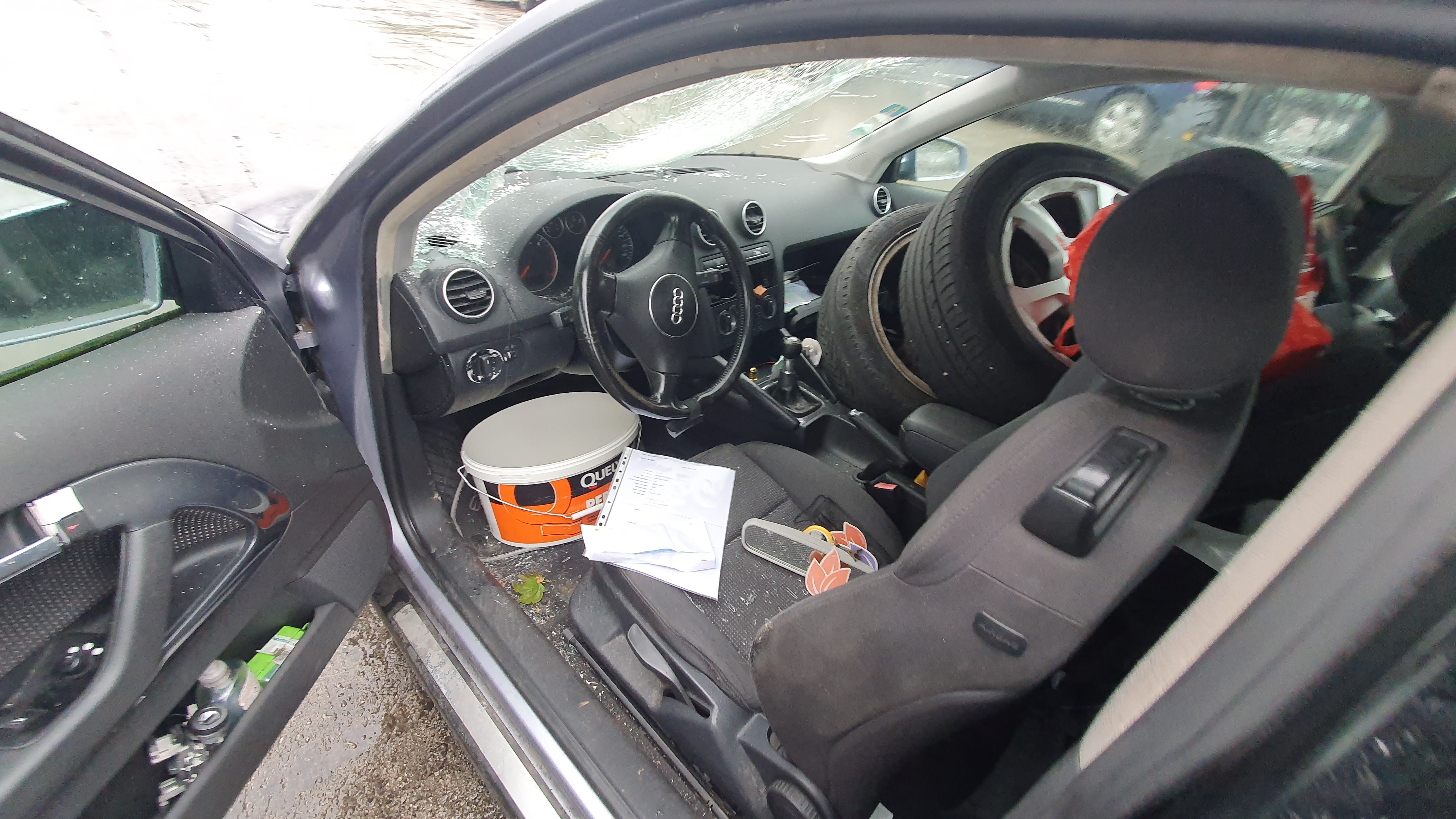 Optique avant principal droit (feux)(phare) pour AUDI A3 2 PHASE 1 Optique avant principal droit (feux)(phare) pour AUDI A3 2 PHASE 1