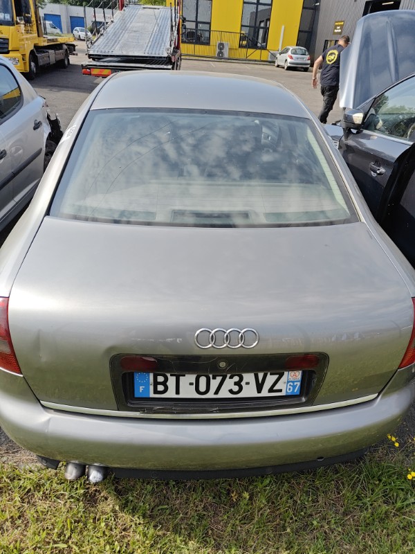Boitier xenon pour AUDI A6 2 PHASE 2 Boitier xenon pour AUDI A6 2 PHASE 2