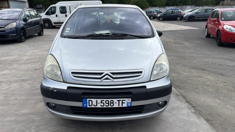 Pare boue avant gauche pour CITROEN XSARA PICASSO PHASE 2 Pare boue avant gauche pour CITROEN XSARA PICASSO PHASE 2