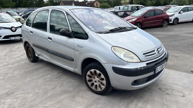 Pare boue avant gauche pour CITROEN XSARA PICASSO PHASE 2 Pare boue avant gauche pour CITROEN XSARA PICASSO PHASE 2