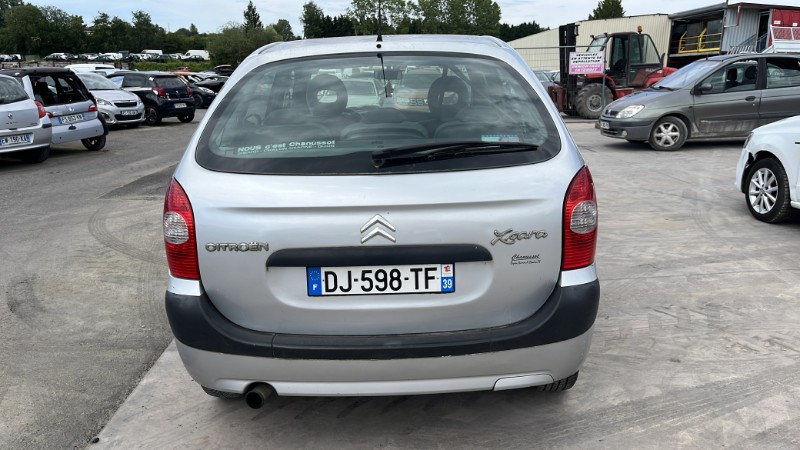 Pare boue avant gauche pour CITROEN XSARA PICASSO PHASE 2 Pare boue avant gauche pour CITROEN XSARA PICASSO PHASE 2