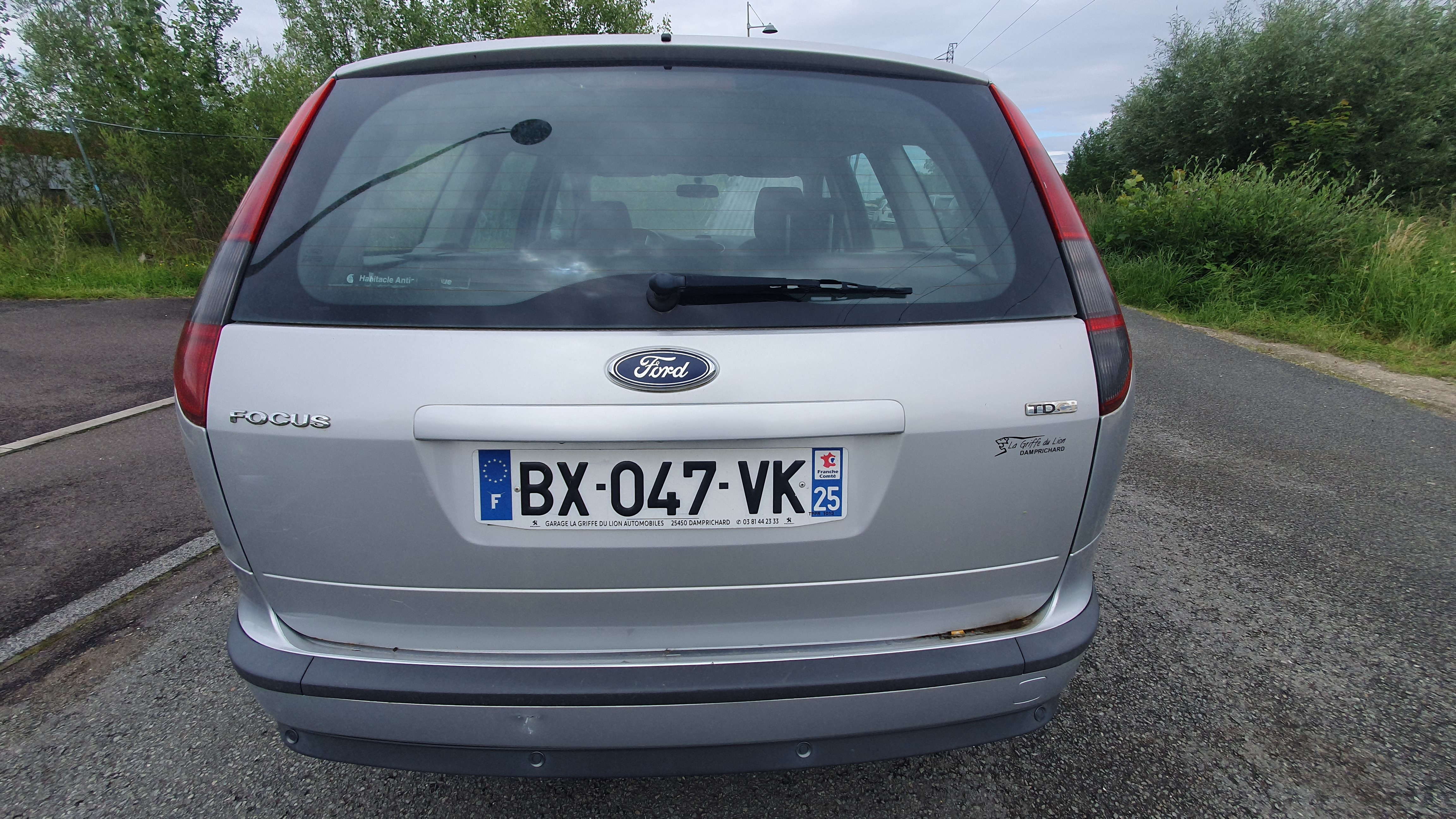 Pivot de moyeu avant droit pour FORD FOCUS 2 PHASE 1 BREAK Pivot de moyeu avant droit pour FORD FOCUS 2 PHASE 1 BREAK