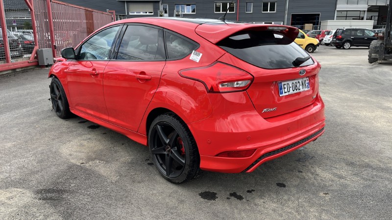 Renfort pare choc arriere (traverse) pour FORD FOCUS 3 PHASE 2 Renfort pare choc arriere (traverse) pour FORD FOCUS 3 PHASE 2