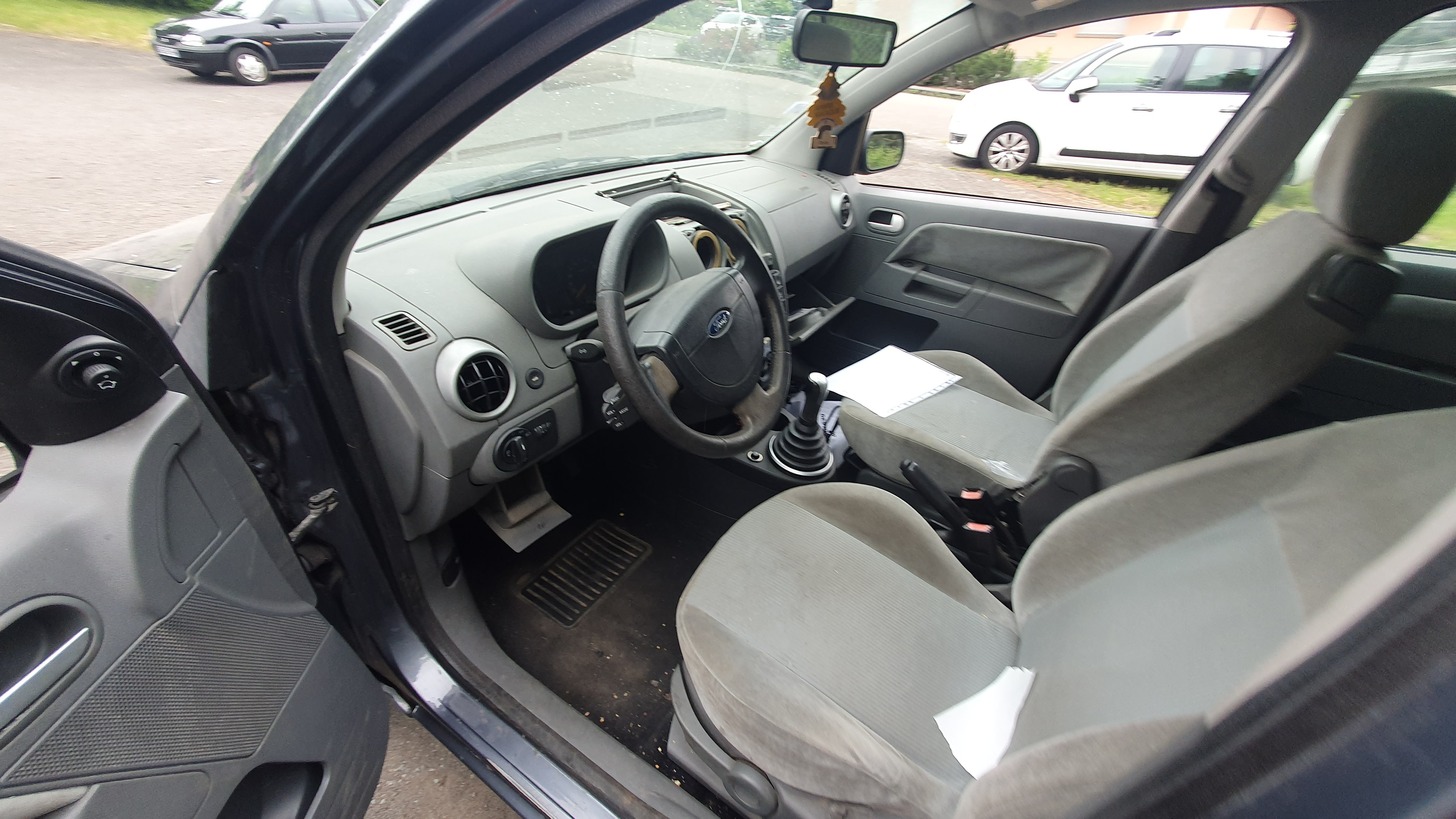 Feu arriere principal gauche (feux) pour FORD FUSION PHASE 1 Feu arriere principal gauche (feux) pour FORD FUSION PHASE 1