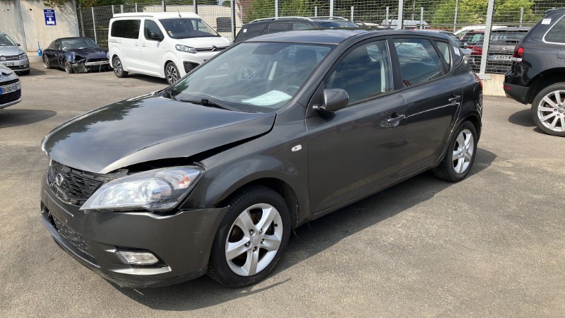 Cardan gauche (transmission) pour KIA CEE-D 1 PHASE 2 Cardan gauche (transmission) pour KIA CEE-D 1 PHASE 2