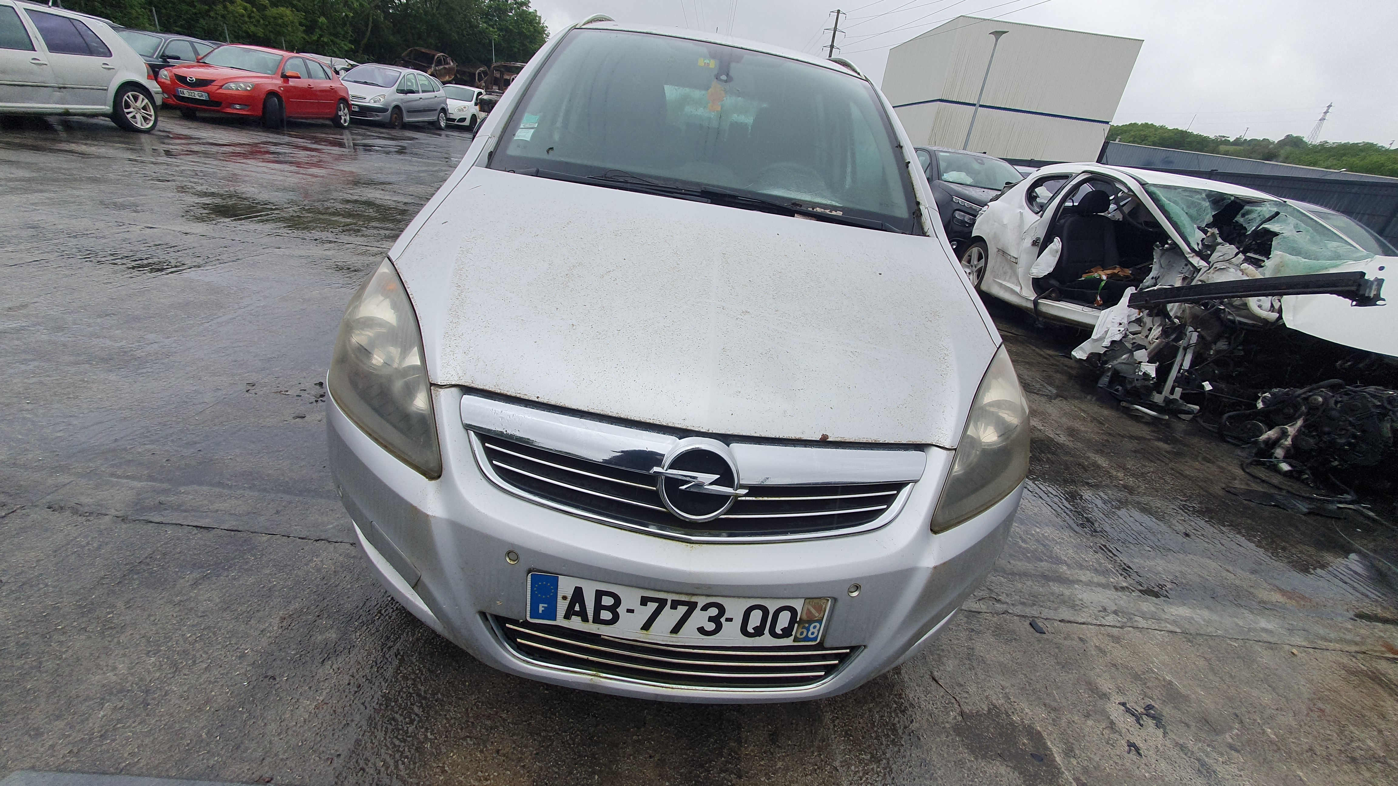Optique avant principal gauche (feux)(phare) pour OPEL ZAFIRA B PHASE 2 Optique avant principal gauche (feux)(phare) pour OPEL ZAFIRA B PHASE 2